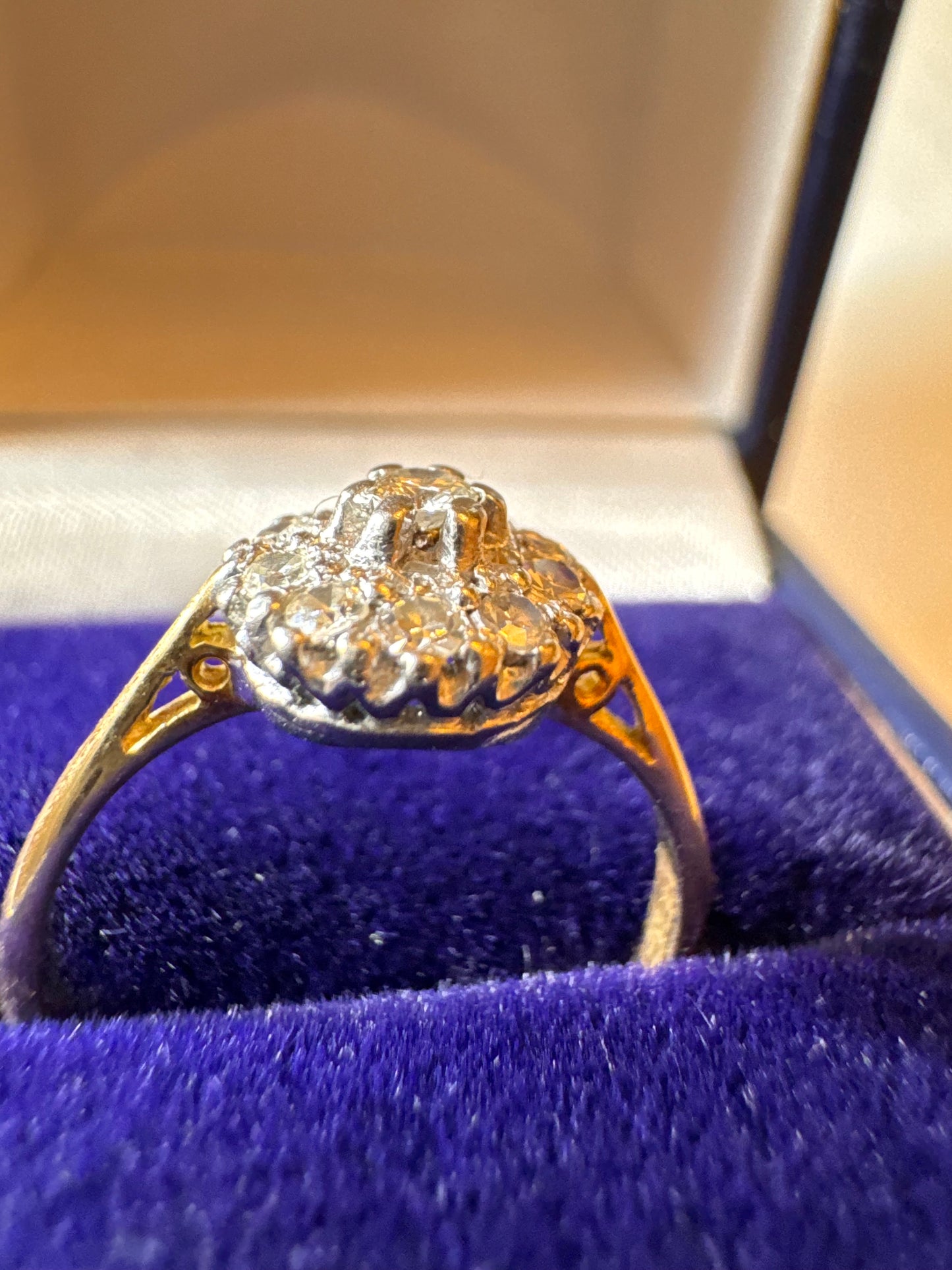 18ct Yellow Gold Diamond Cluster Ring