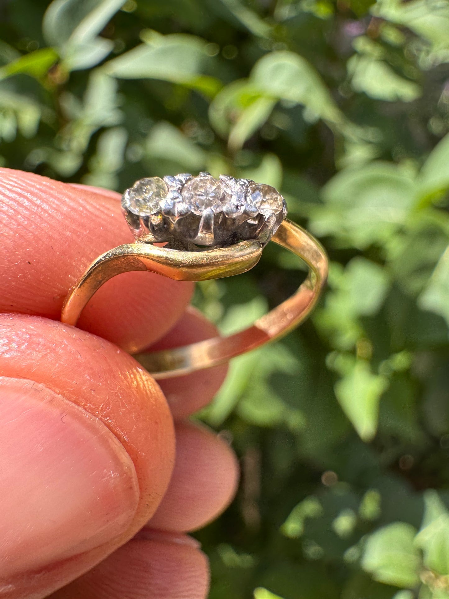 Antique 18ct Diamond Trilogy ring