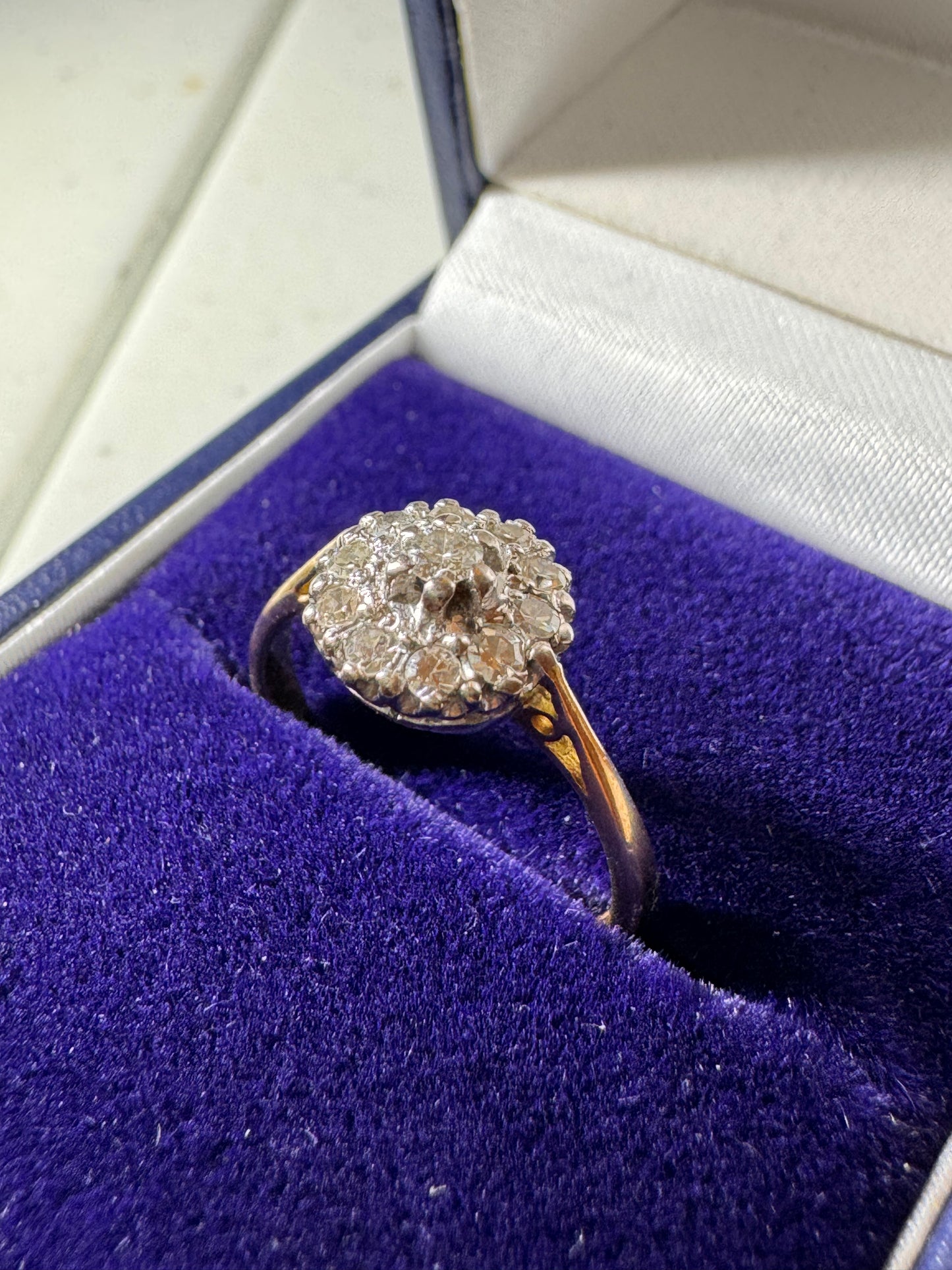 18ct Yellow Gold Diamond Cluster Ring