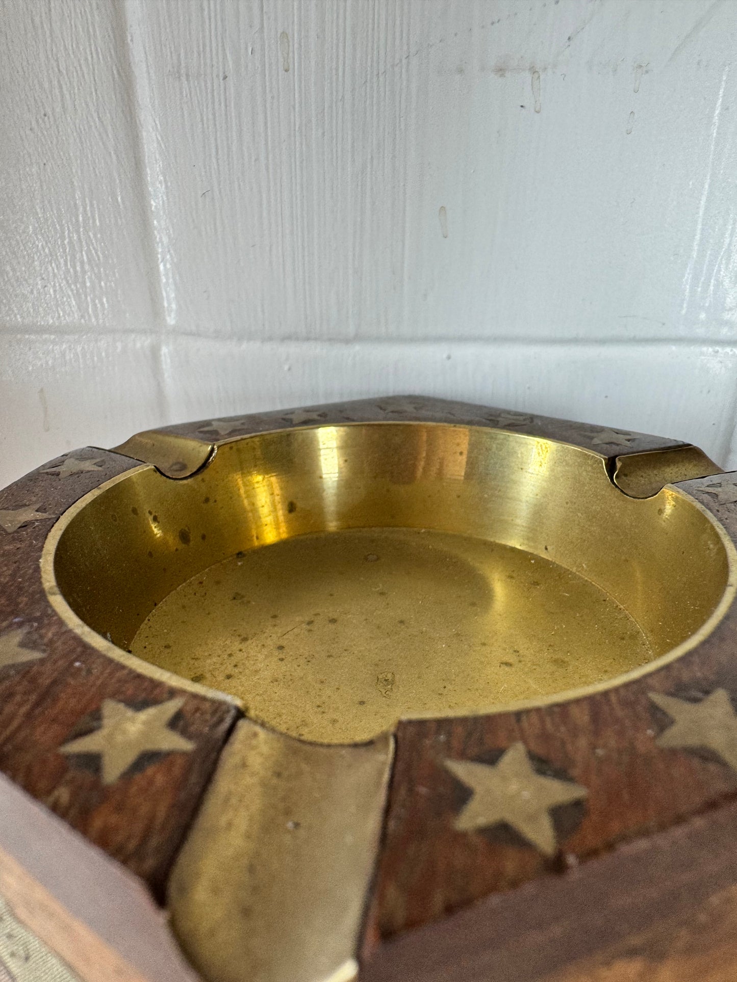 Vintage 10cm Teak Wood Brass Inlaid Elephant Stars 3 Smoker Ashtrays x2