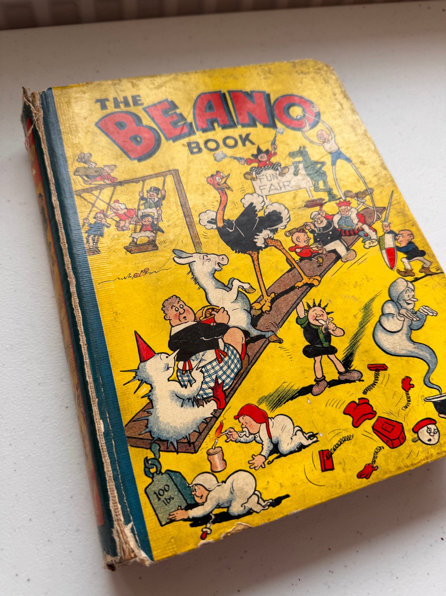 Lot 3: Rare 1940 First Edition Beano Book No. 1 – The Birth of a British Comic Icon (Estimate £3000-4000)
