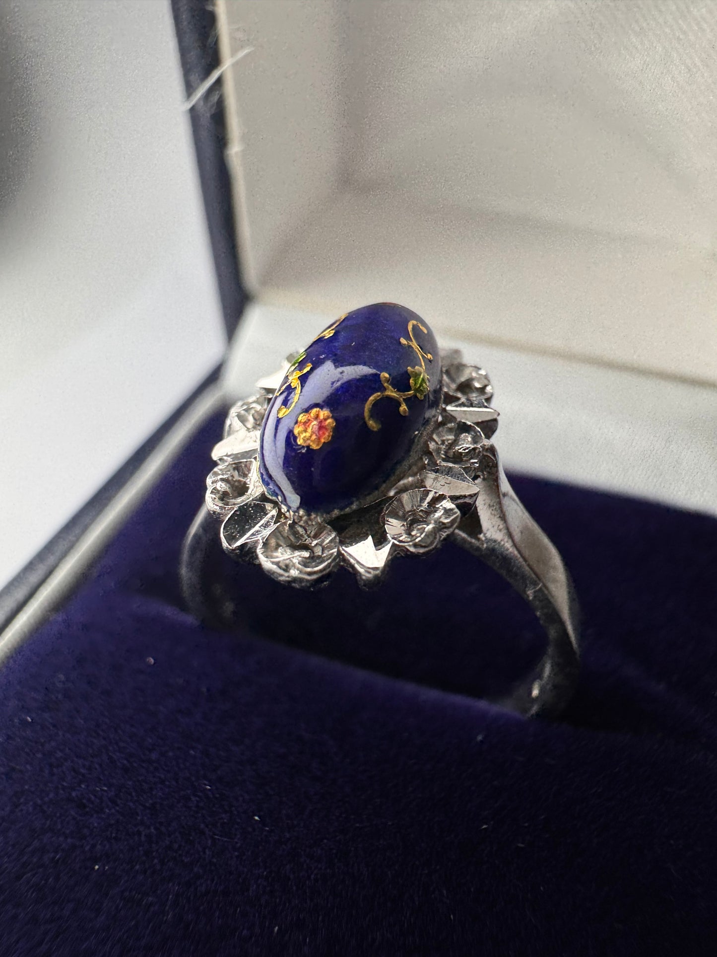 Antique 18ct Enamel White Gold Ring