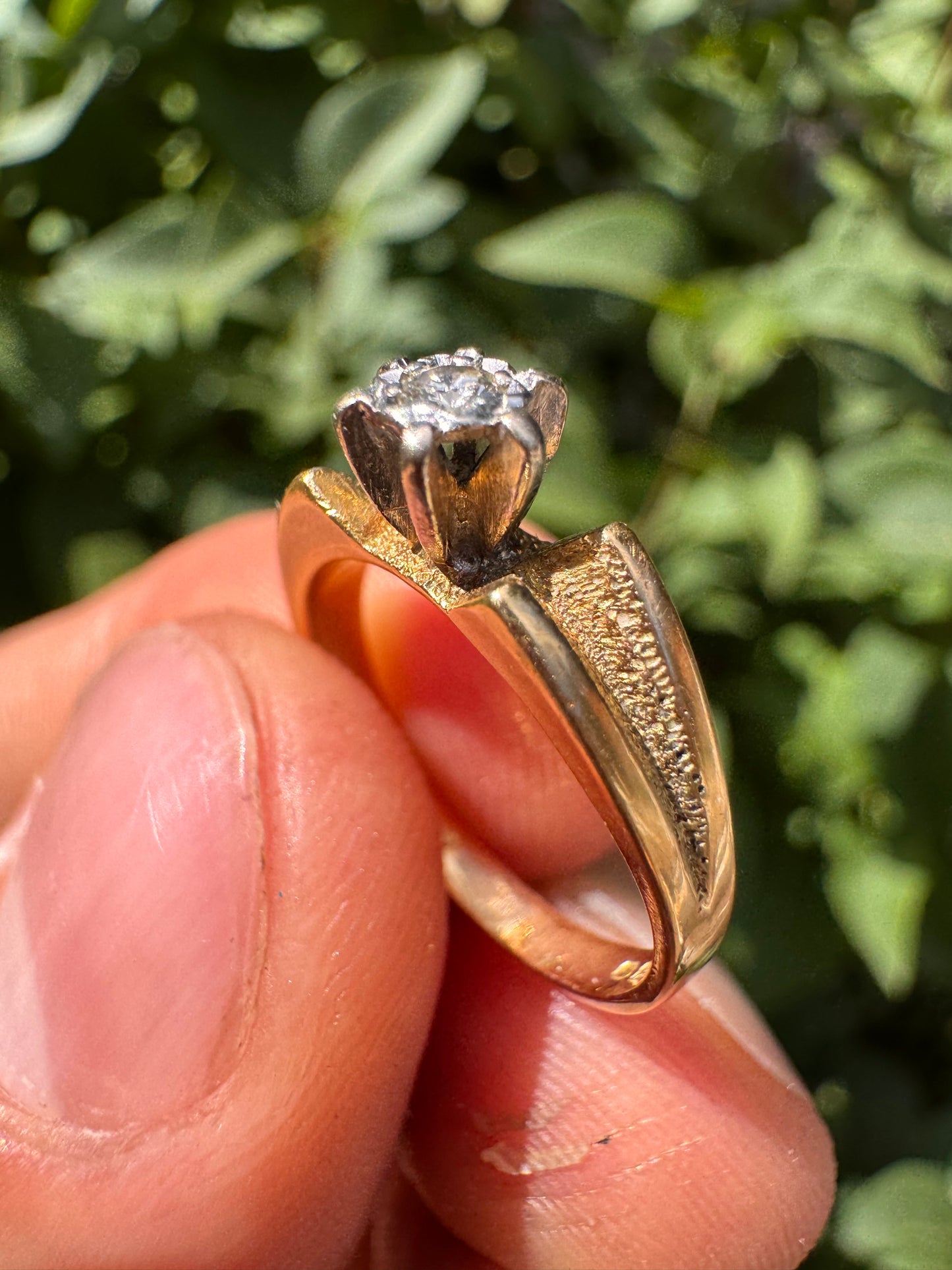 18ct Yellow Gold Diamond Ring