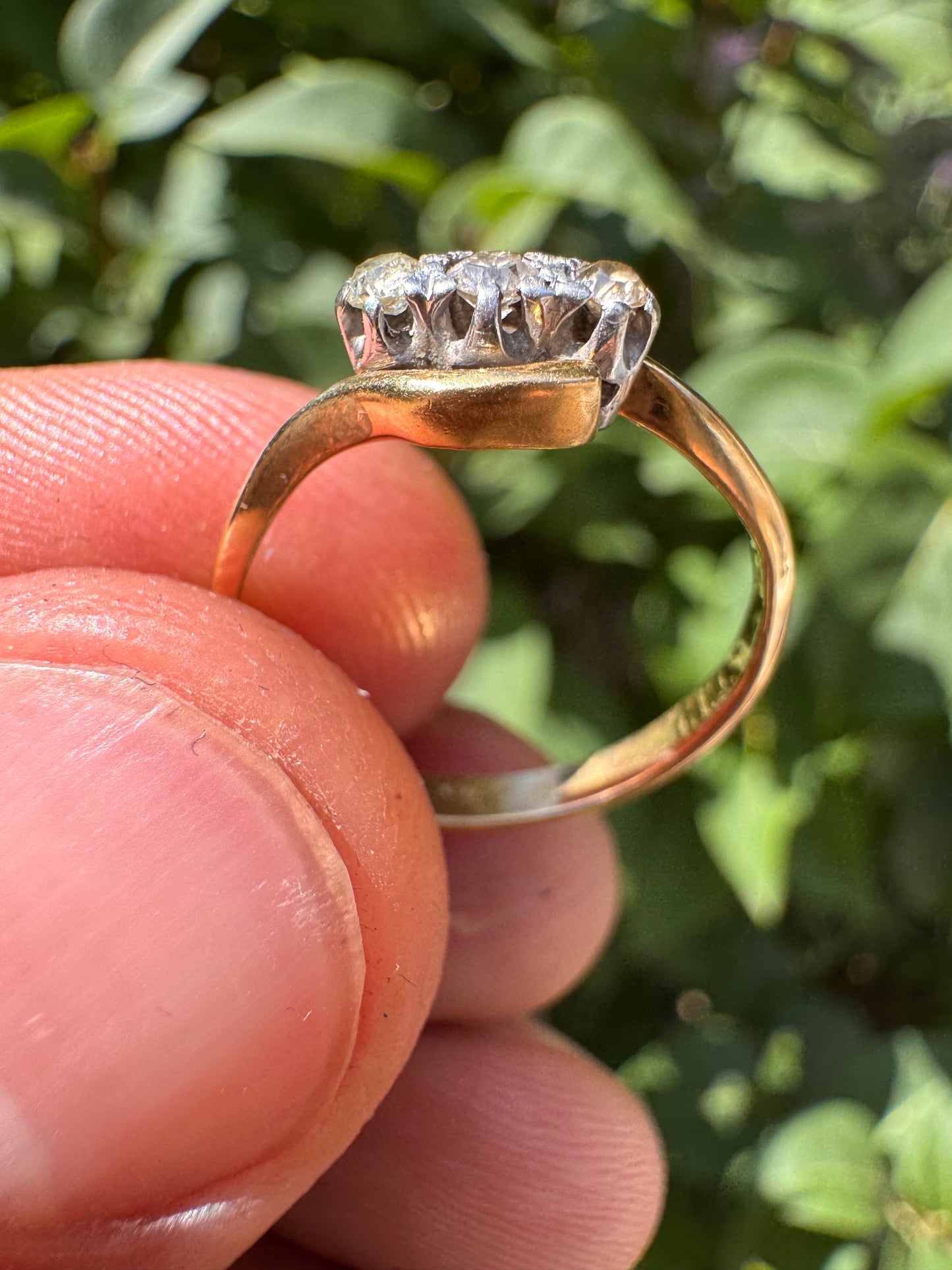 Antique 18ct Diamond Trilogy ring