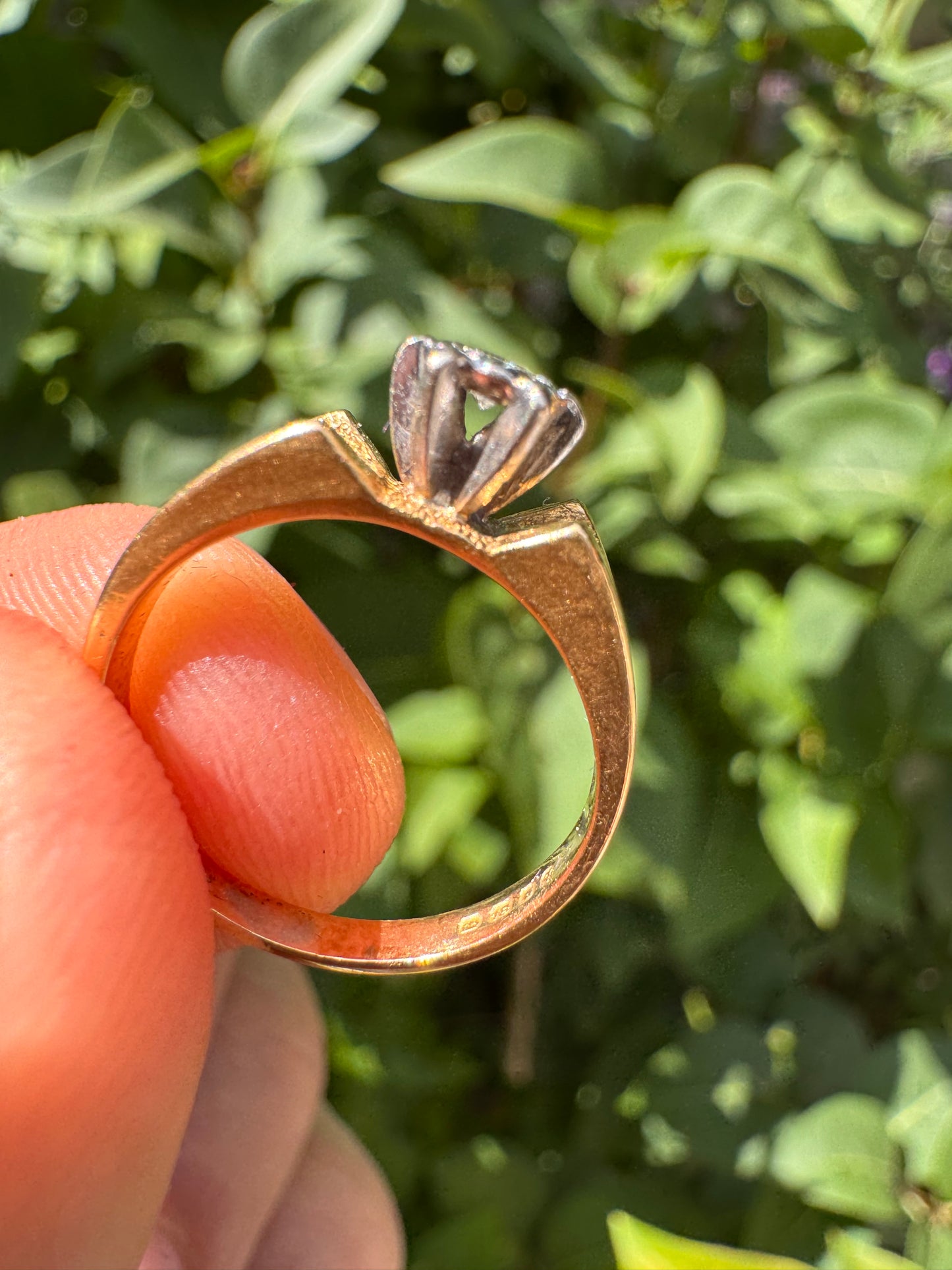 18ct Yellow Gold Diamond Ring