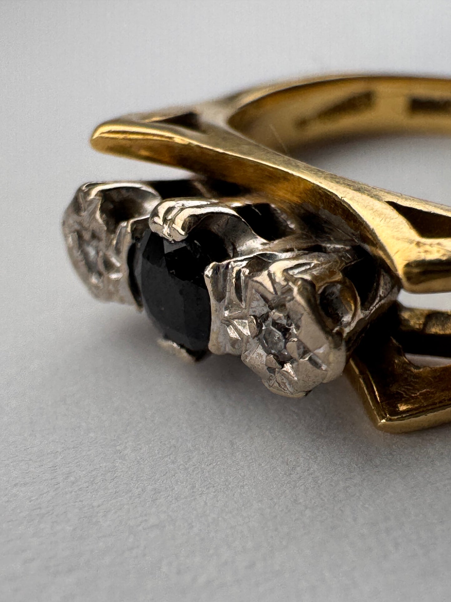 18ct Sapphire Diamond Trilogy Yellow Gold Ring