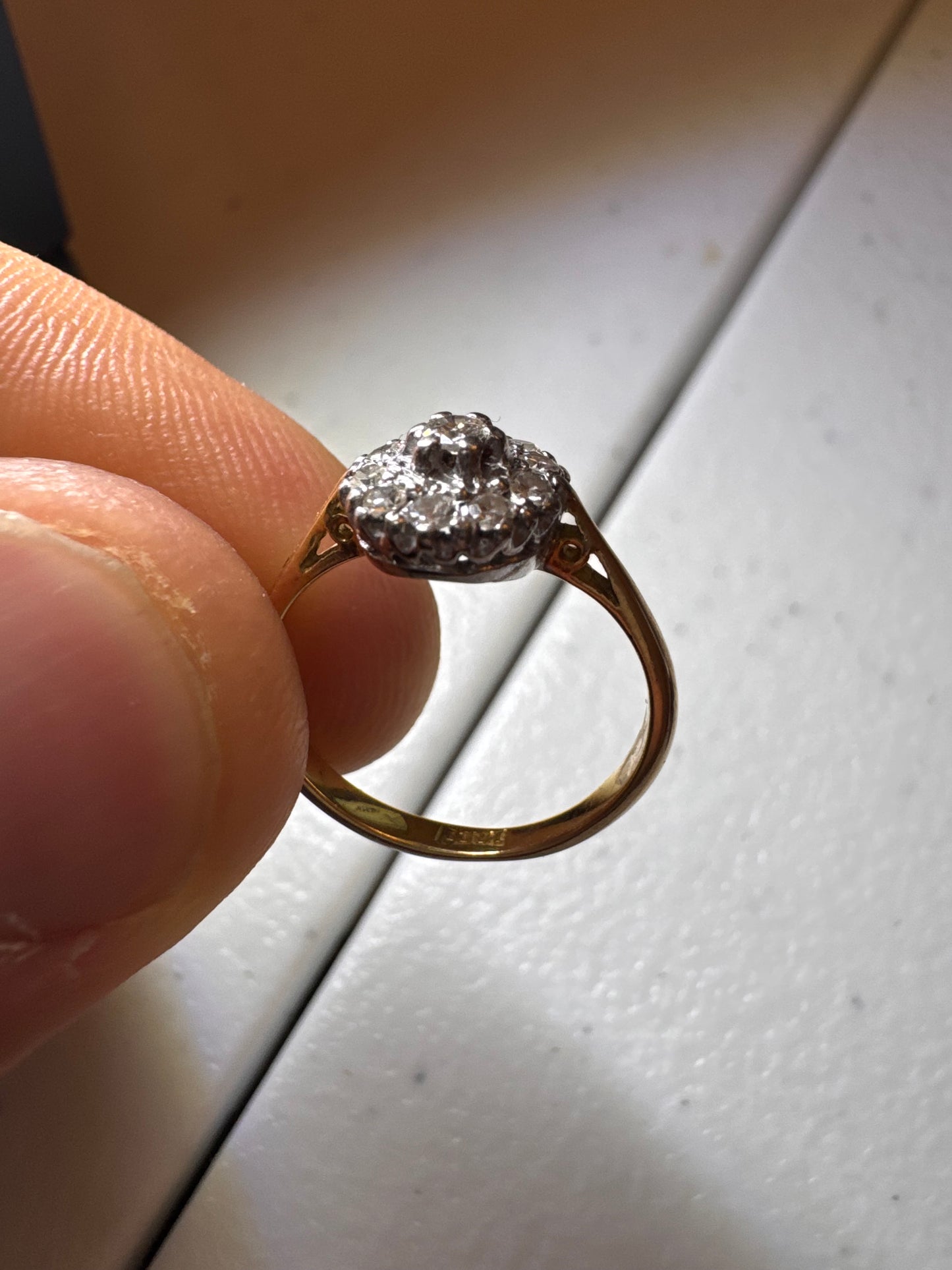 18ct Yellow Gold Diamond Cluster Ring