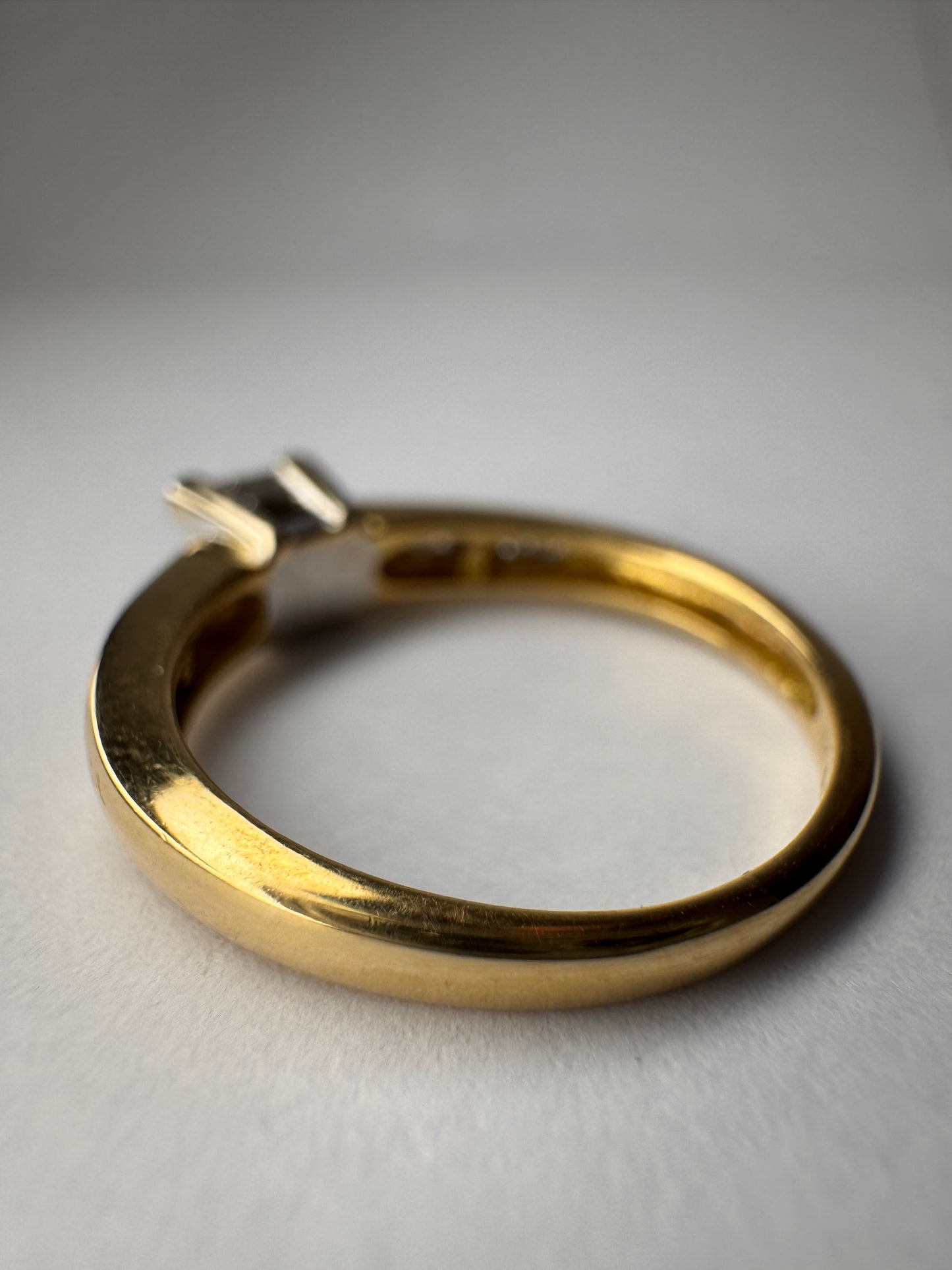 18ct Diamond Yellow Gold and Platinum (setting) Ring