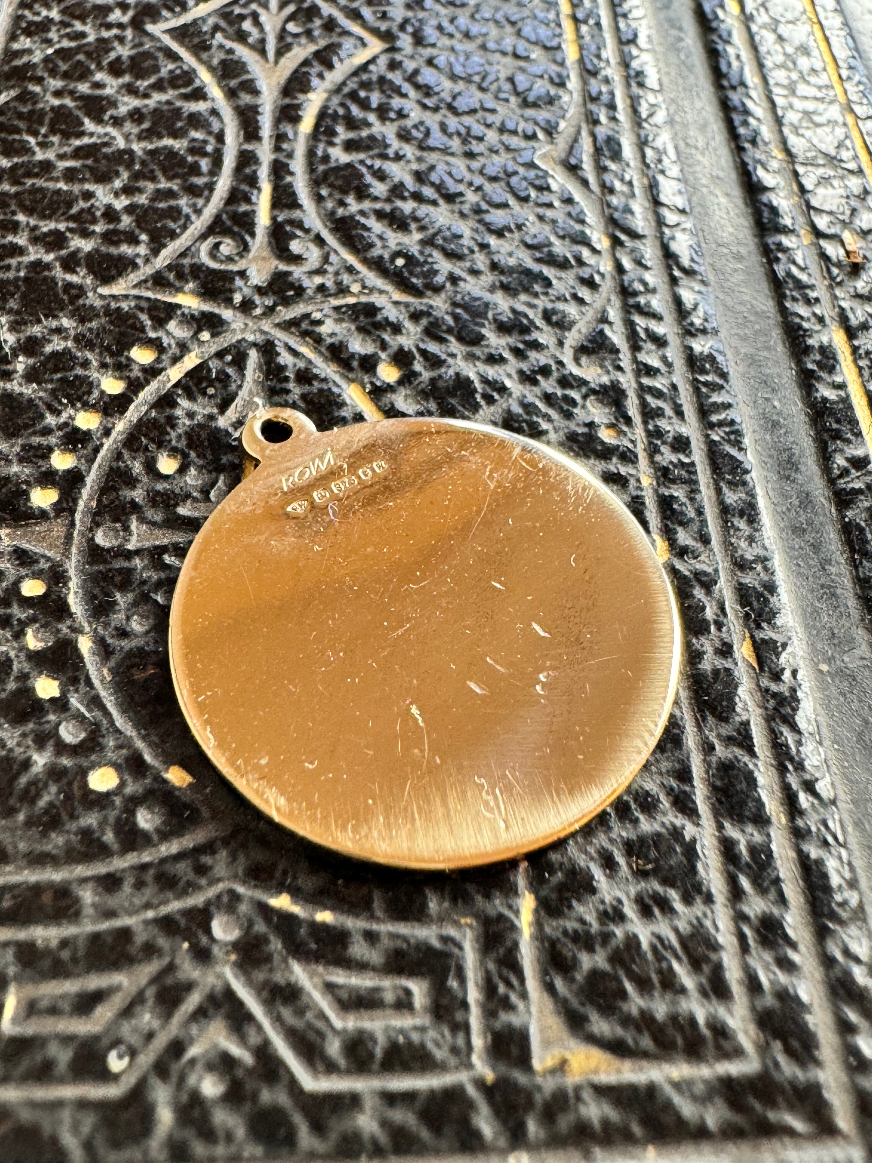 9ct Yellow Gold Circle Tag Pendant
