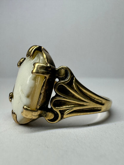 Vintage 9ct Yellow Gold Cameo Ring