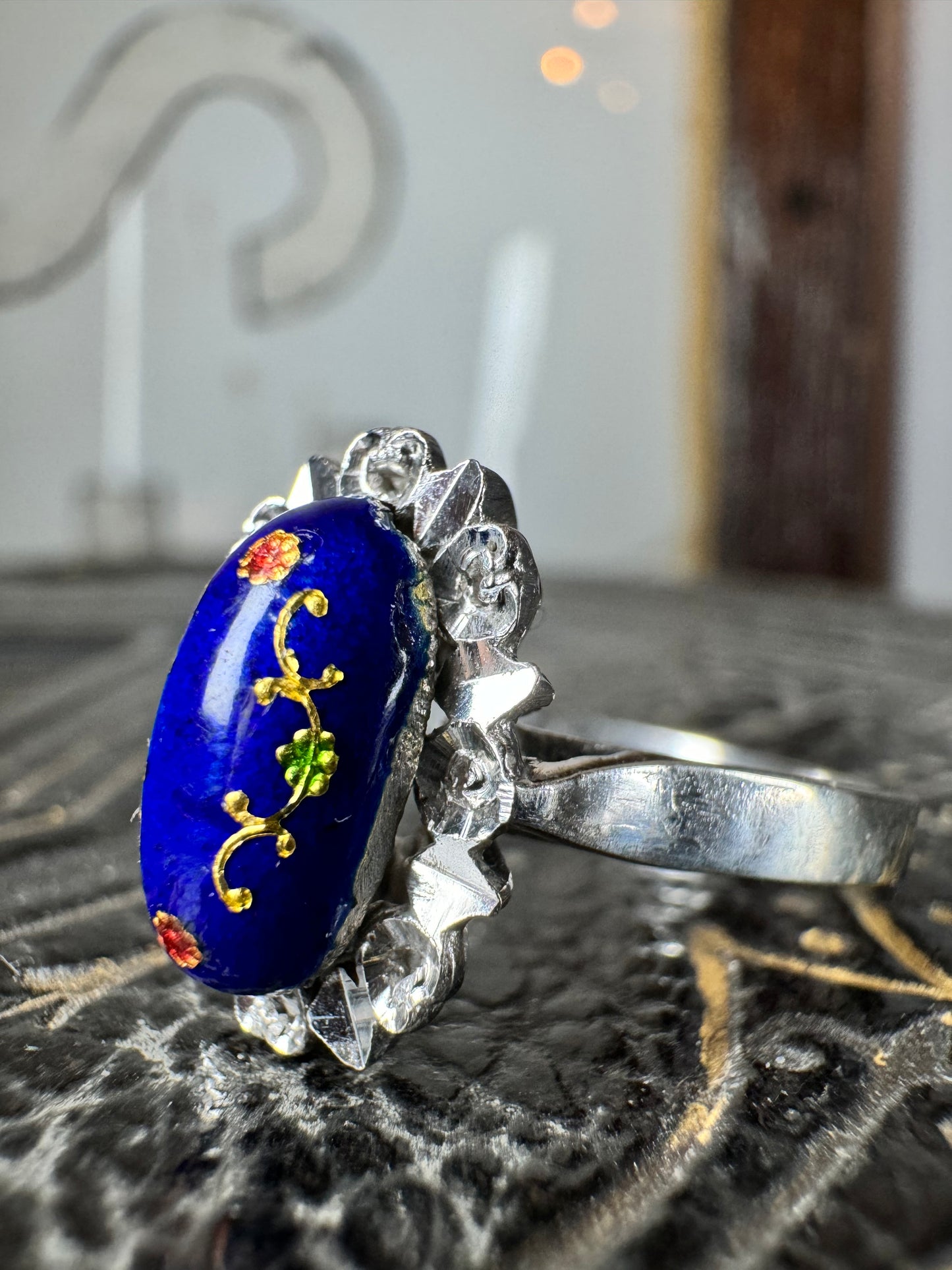 18ct White Gold Enamel Ring