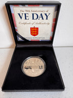 Lot 30: The 70th Anniversary of
VE DAY Certificate of Authenticity
Guernsey £5 Proof Coin (Estimate £25-40)