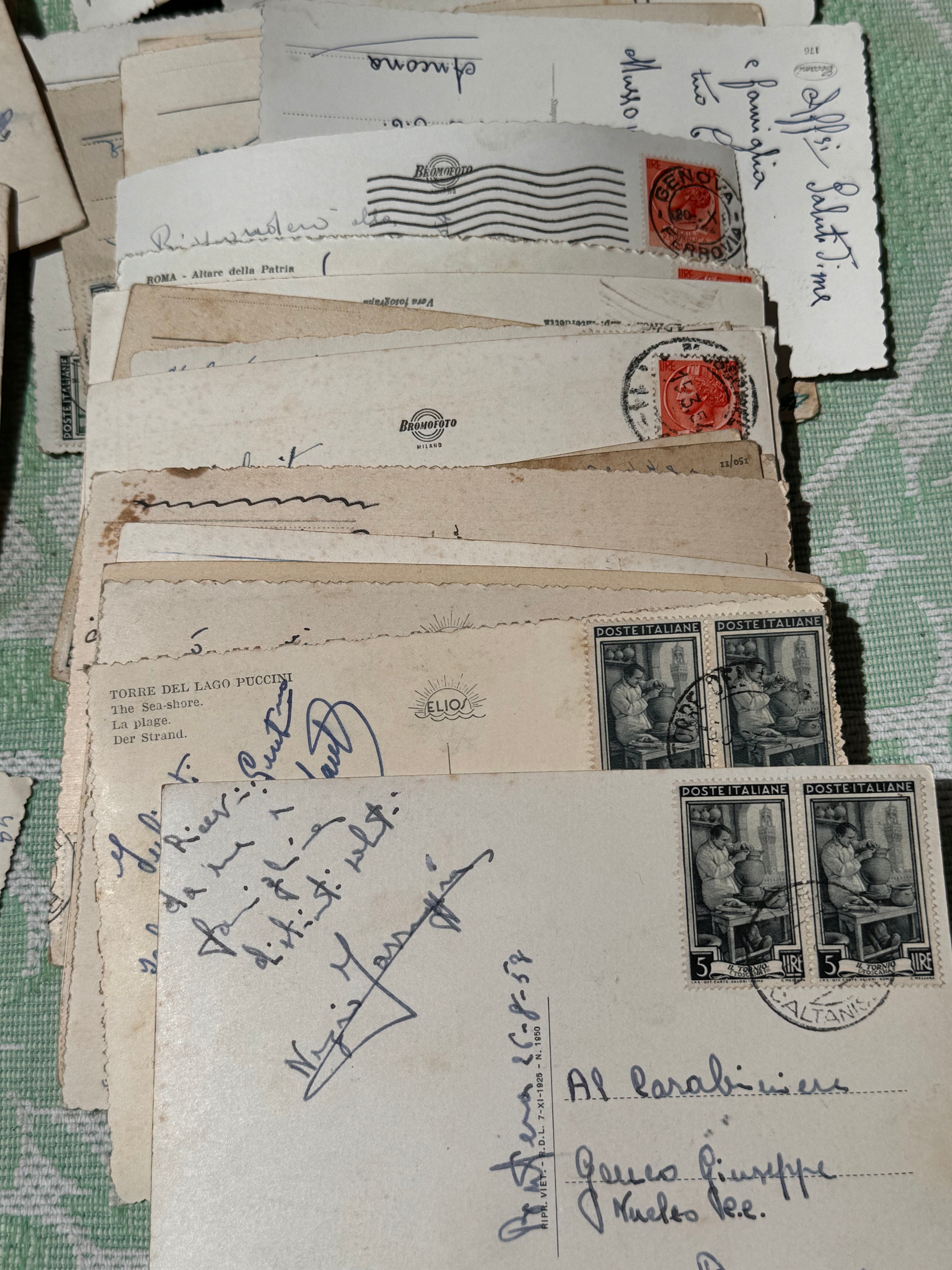 Huge collection of 1950s / earlier Italian Postcards