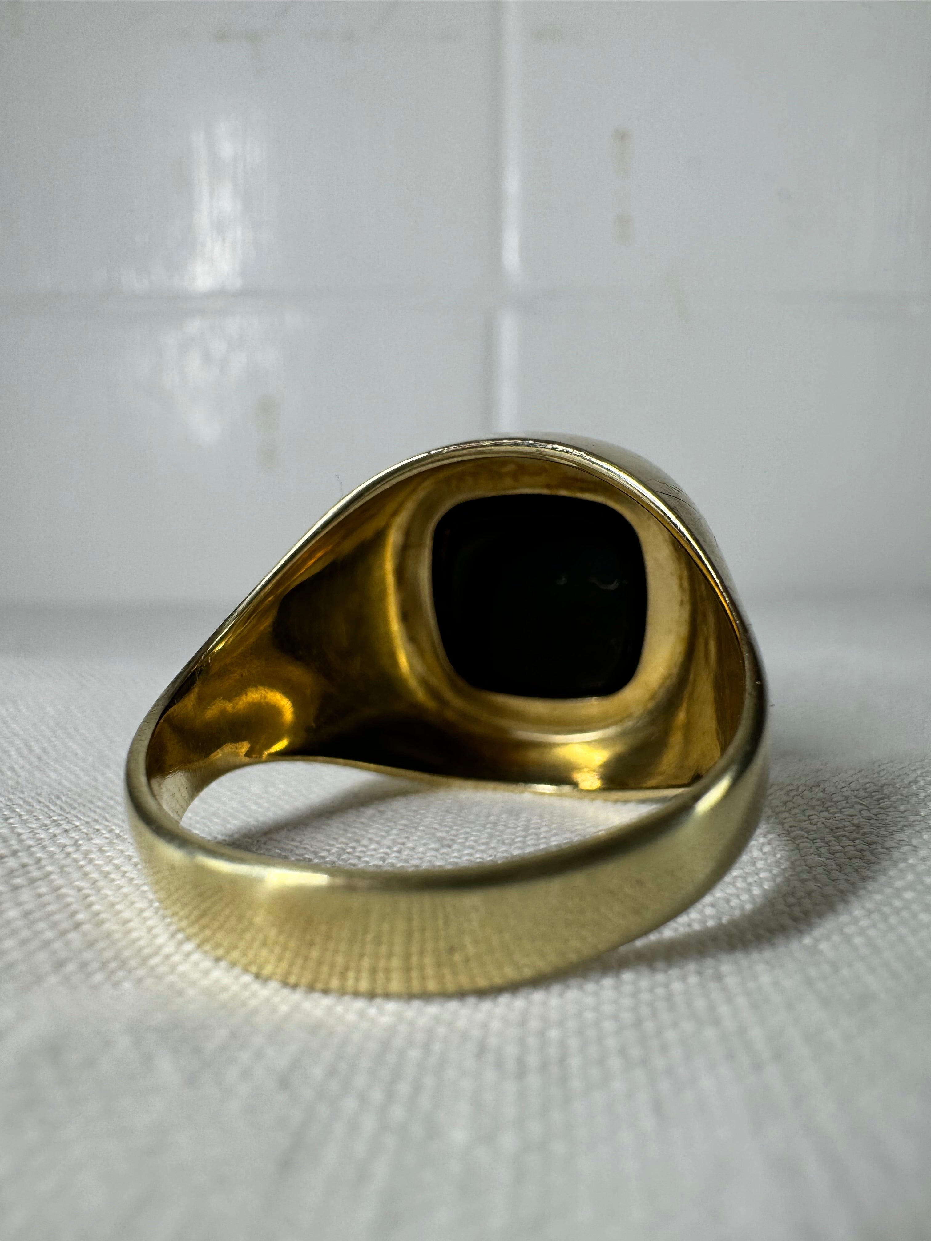 9ct Yellow Gold Onyx Ring