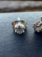 18ct White Gold Diamond Earrings 0.1ct (approx each)