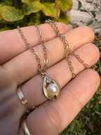 9ct Gold Pearl Diamond Pendant + 16in 9ct Gold Chain