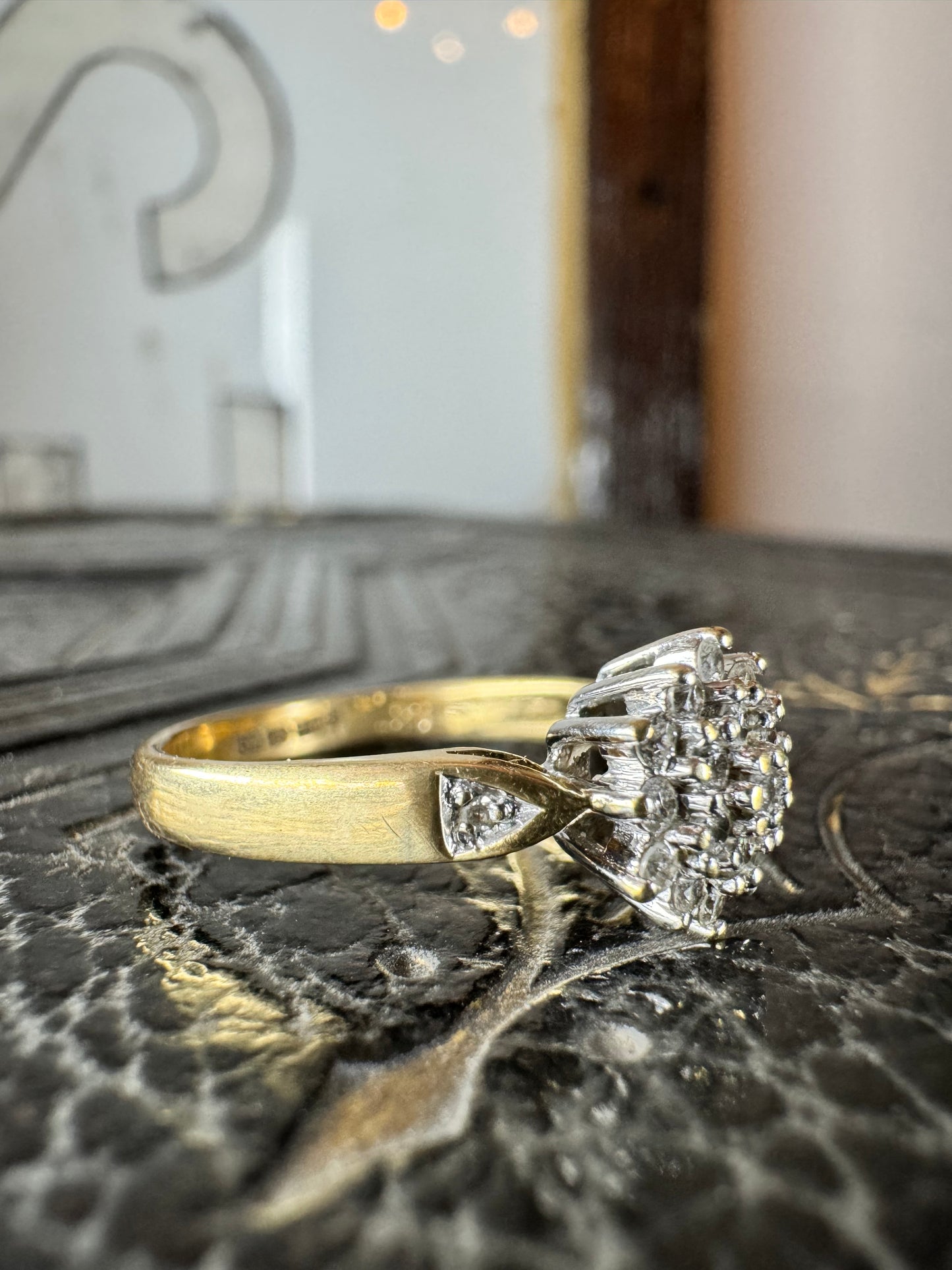 18ct Yellow Gold Diamond Cluster Ring