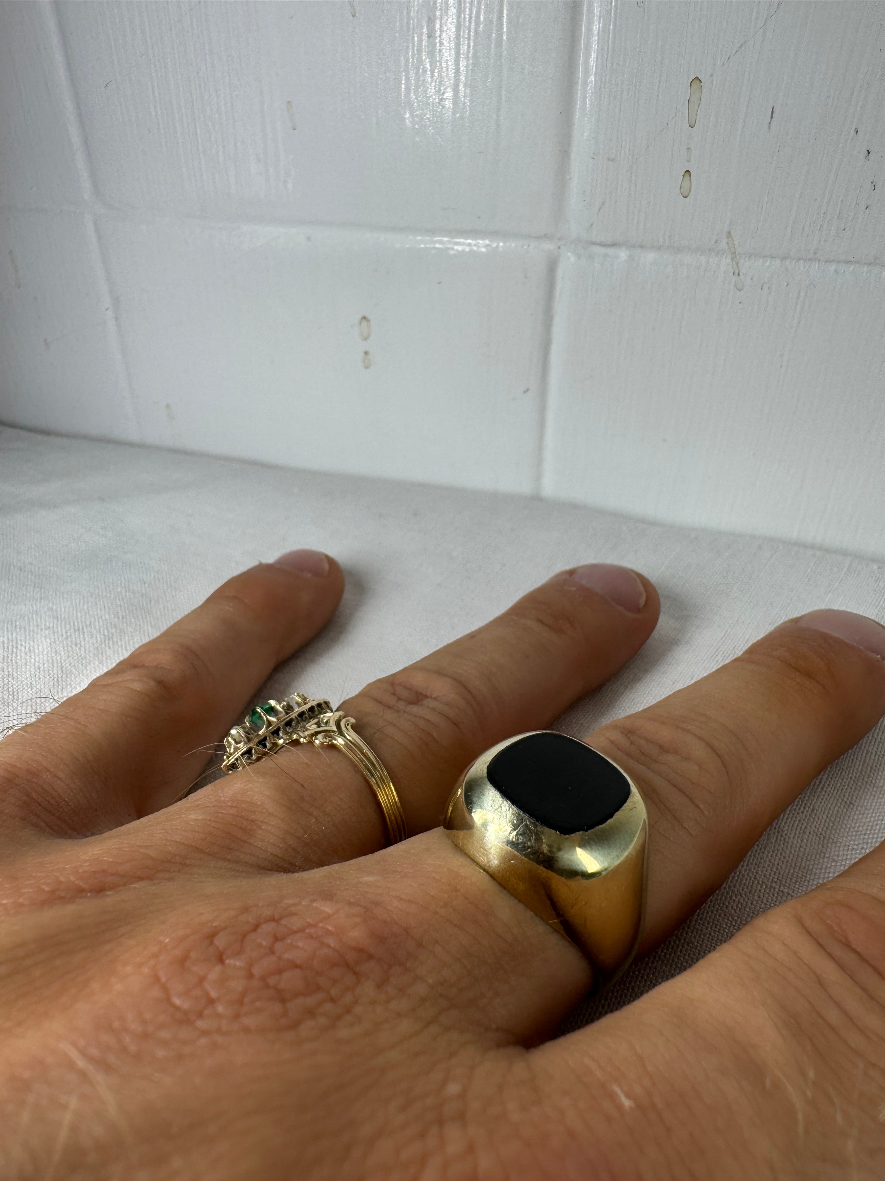 9ct Yellow Gold Onyx Ring