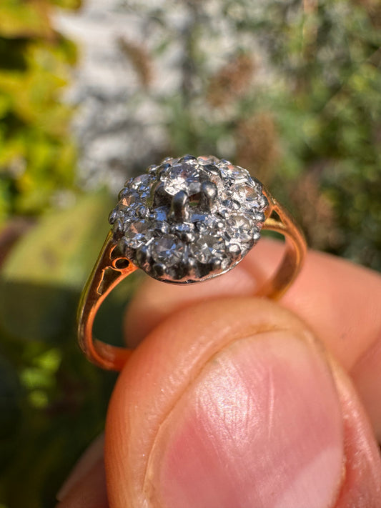 18ct Yellow Gold Diamond Cluster Ring
