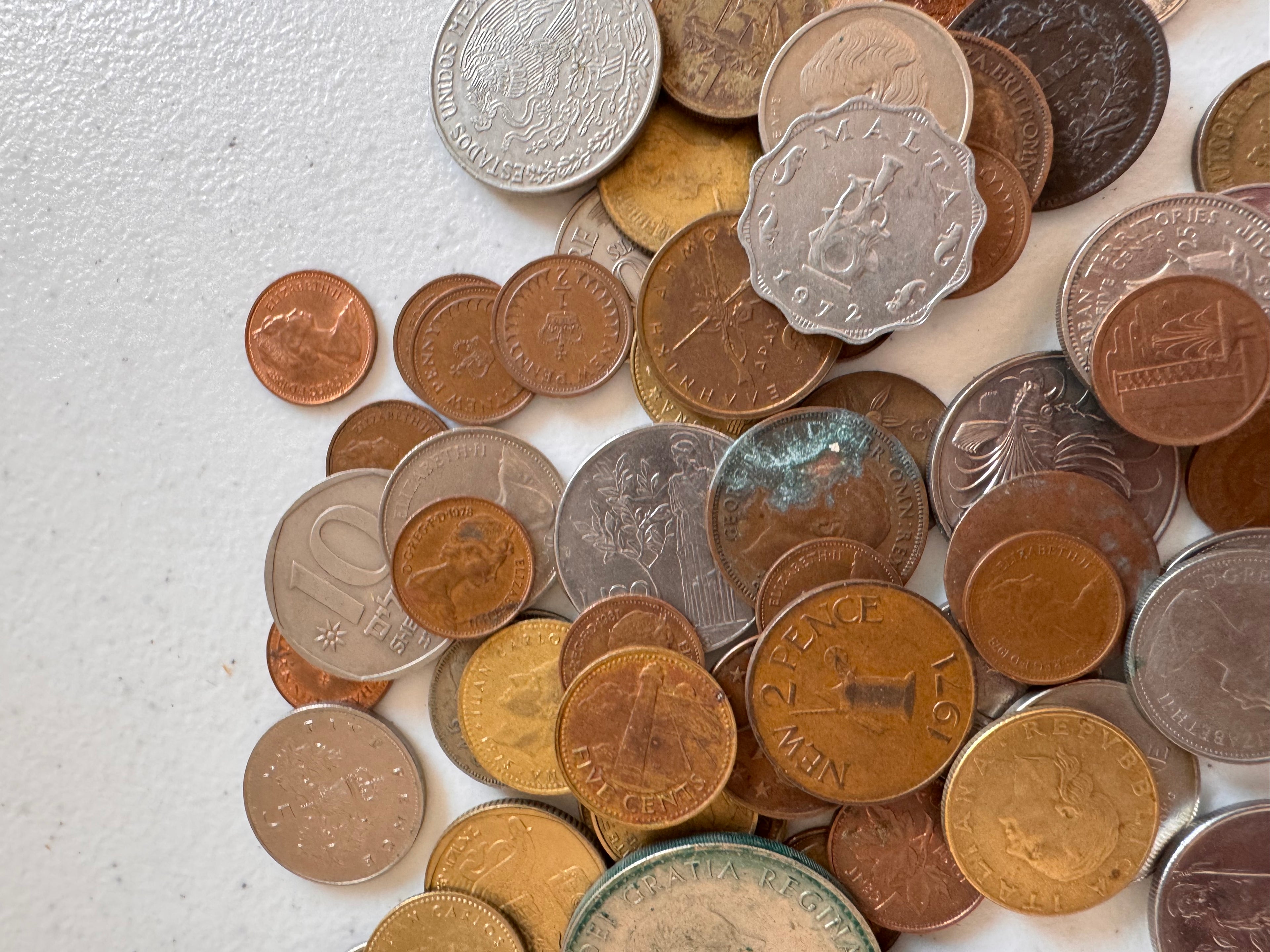 Lot 59: Random coins (Estimate £10-20)