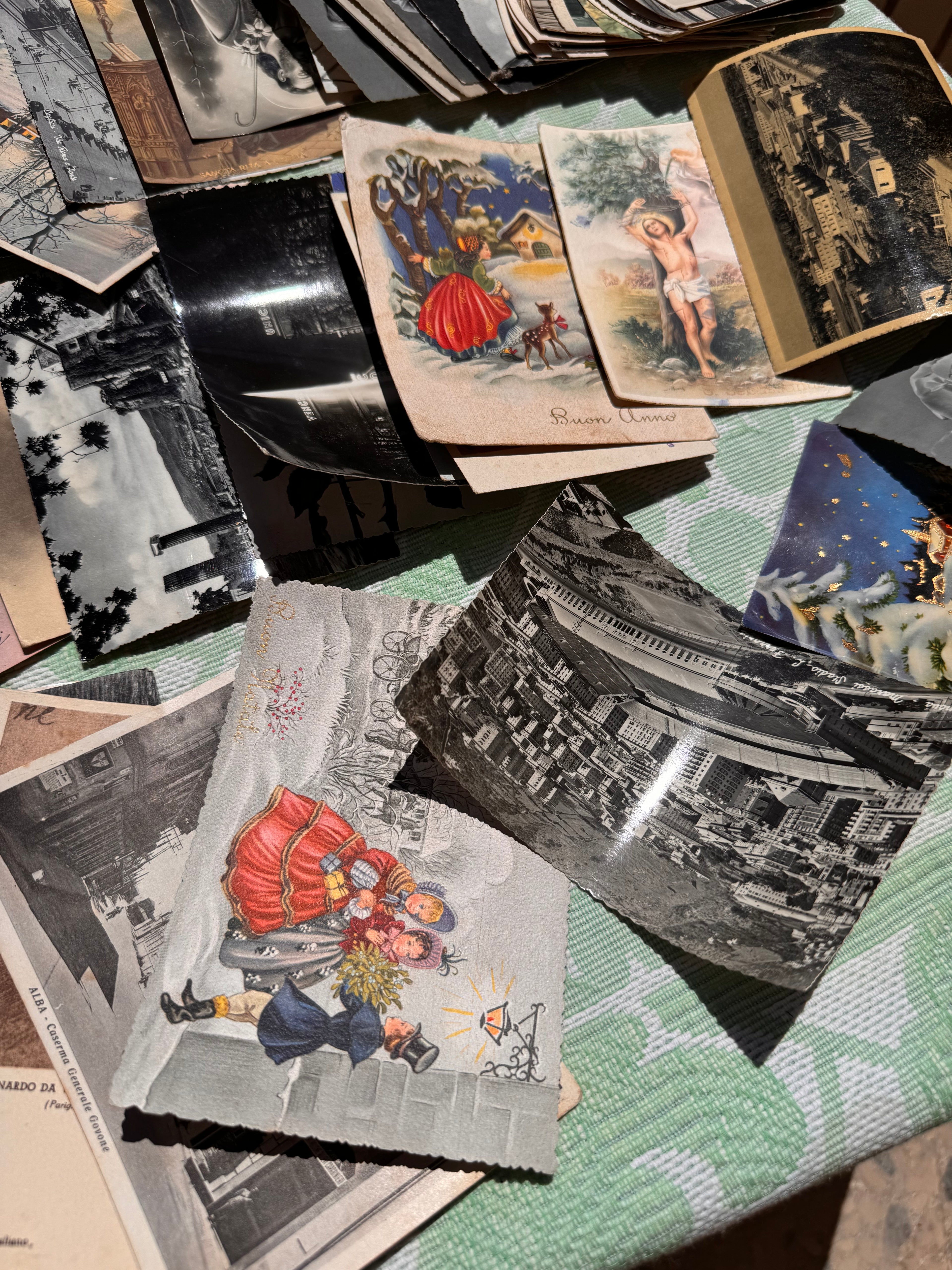 Huge collection of 1950s / earlier Italian Postcards