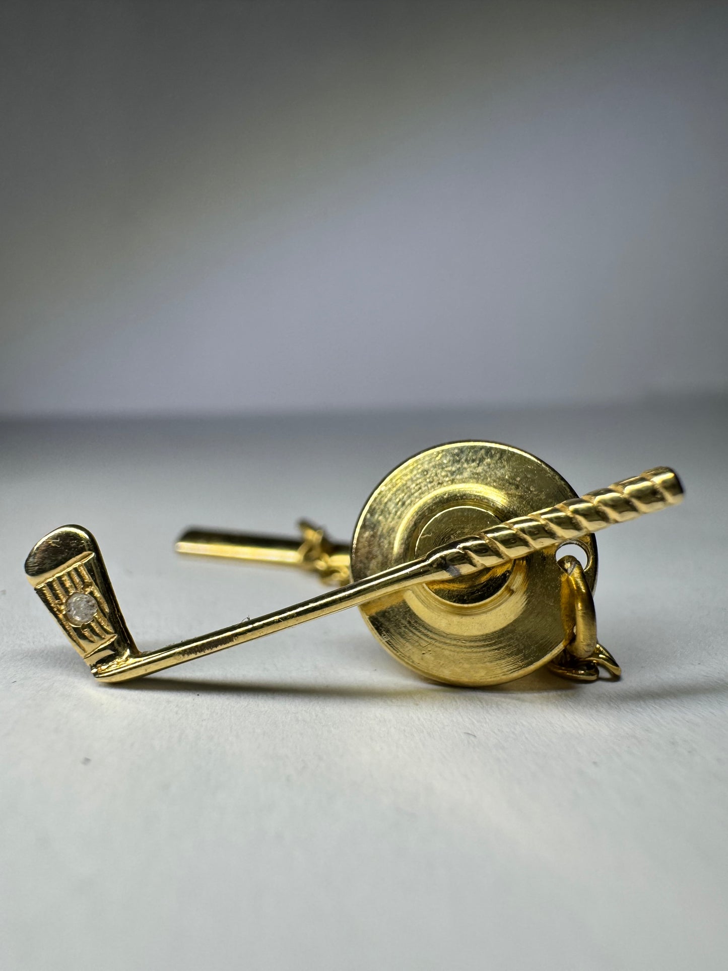 14ct Yellow Gold Diamond Golf Club Tie Pin
