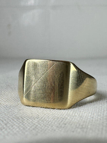 Vintage 9ct Yellow Gold Square Signet Ring
