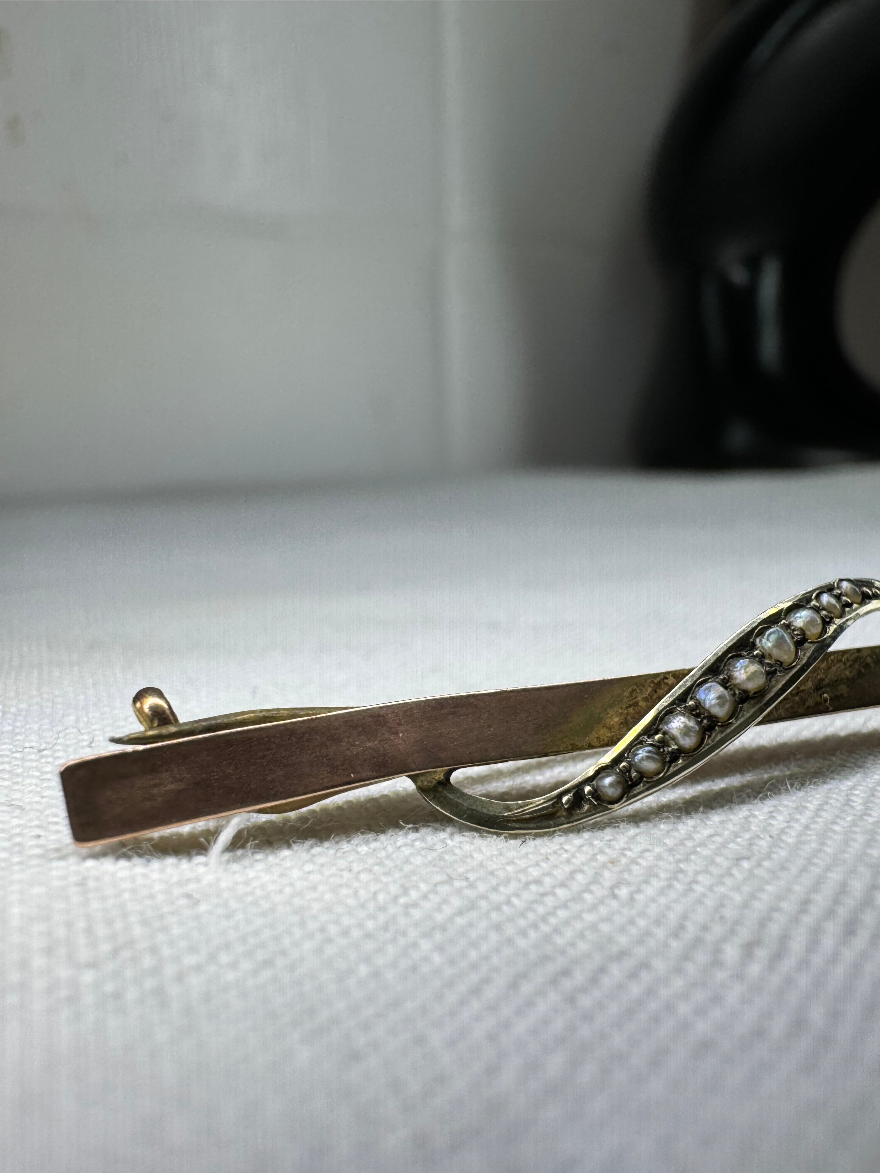 Vintage 9ct Rose Gold Pearl Broach