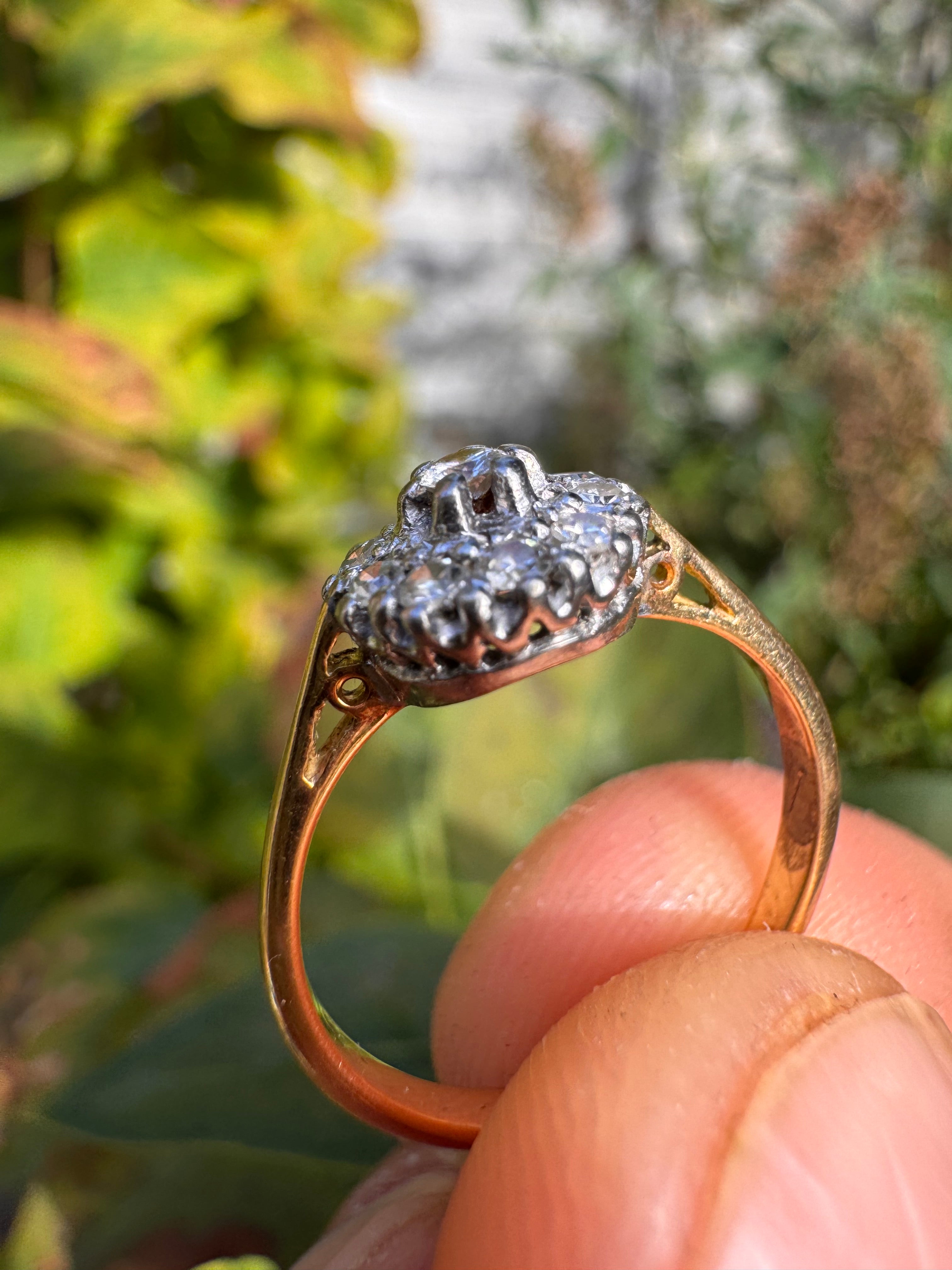 18ct Yellow Gold Diamond Cluster Ring