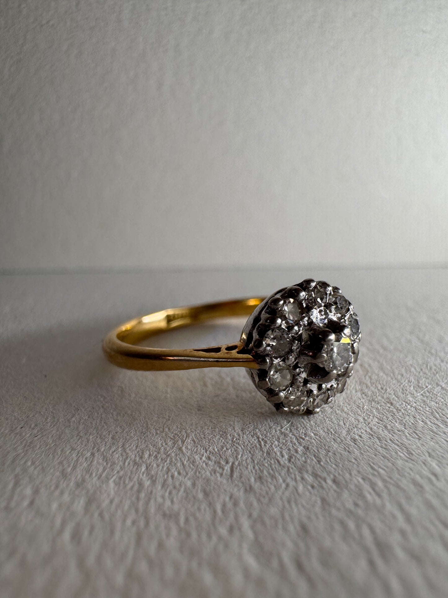 18ct Yellow Gold Diamond Cluster Ring