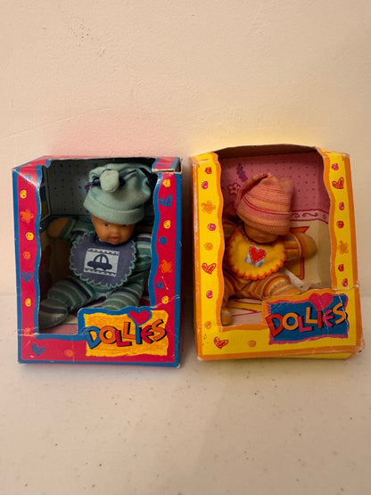Lot 9: Vintage Mini Dollie’s Dolls x 2 (Estimate £15-30)