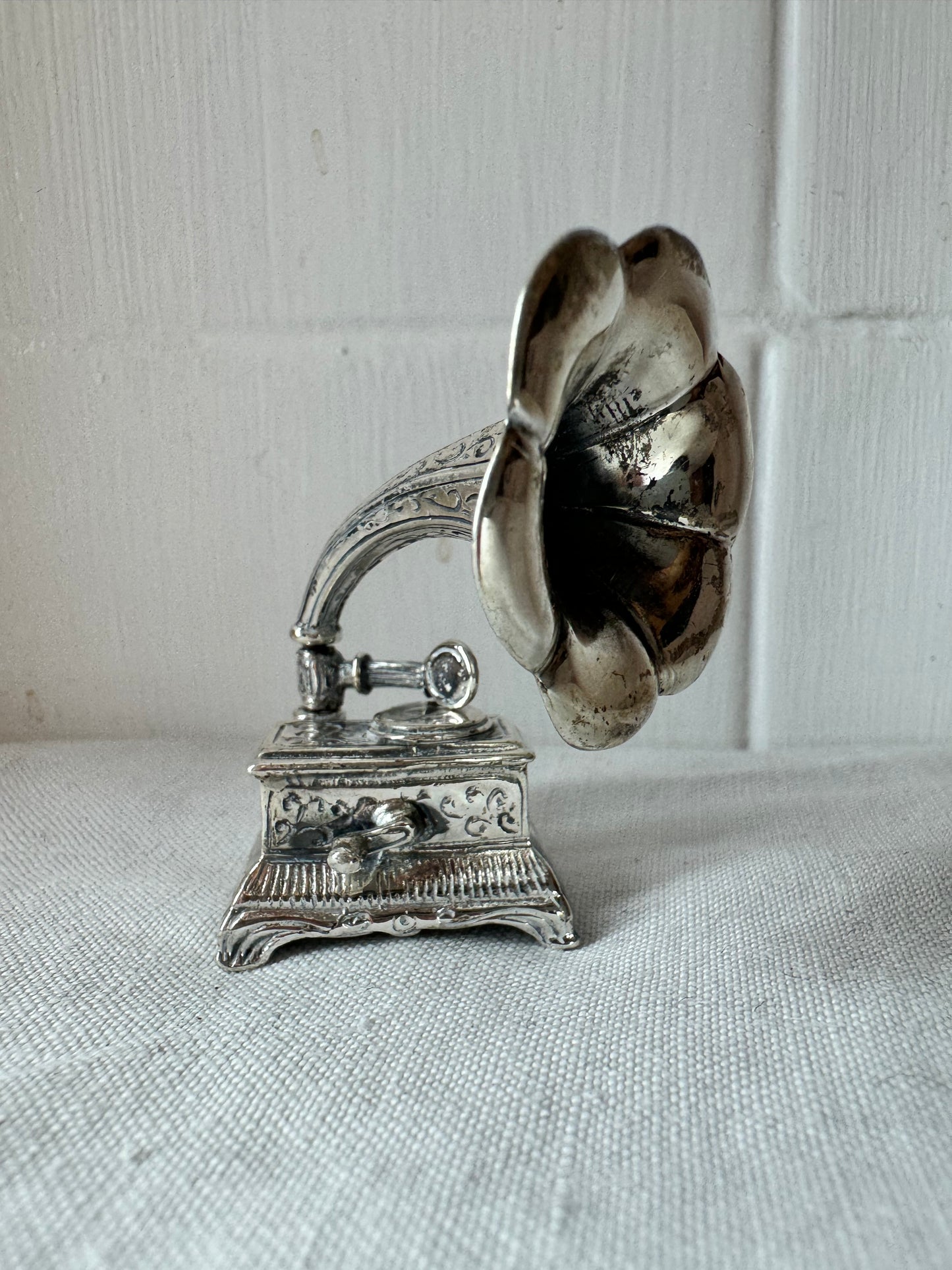 Vintage Italian Medusa Oro Sterling Silver 925 Gramophone