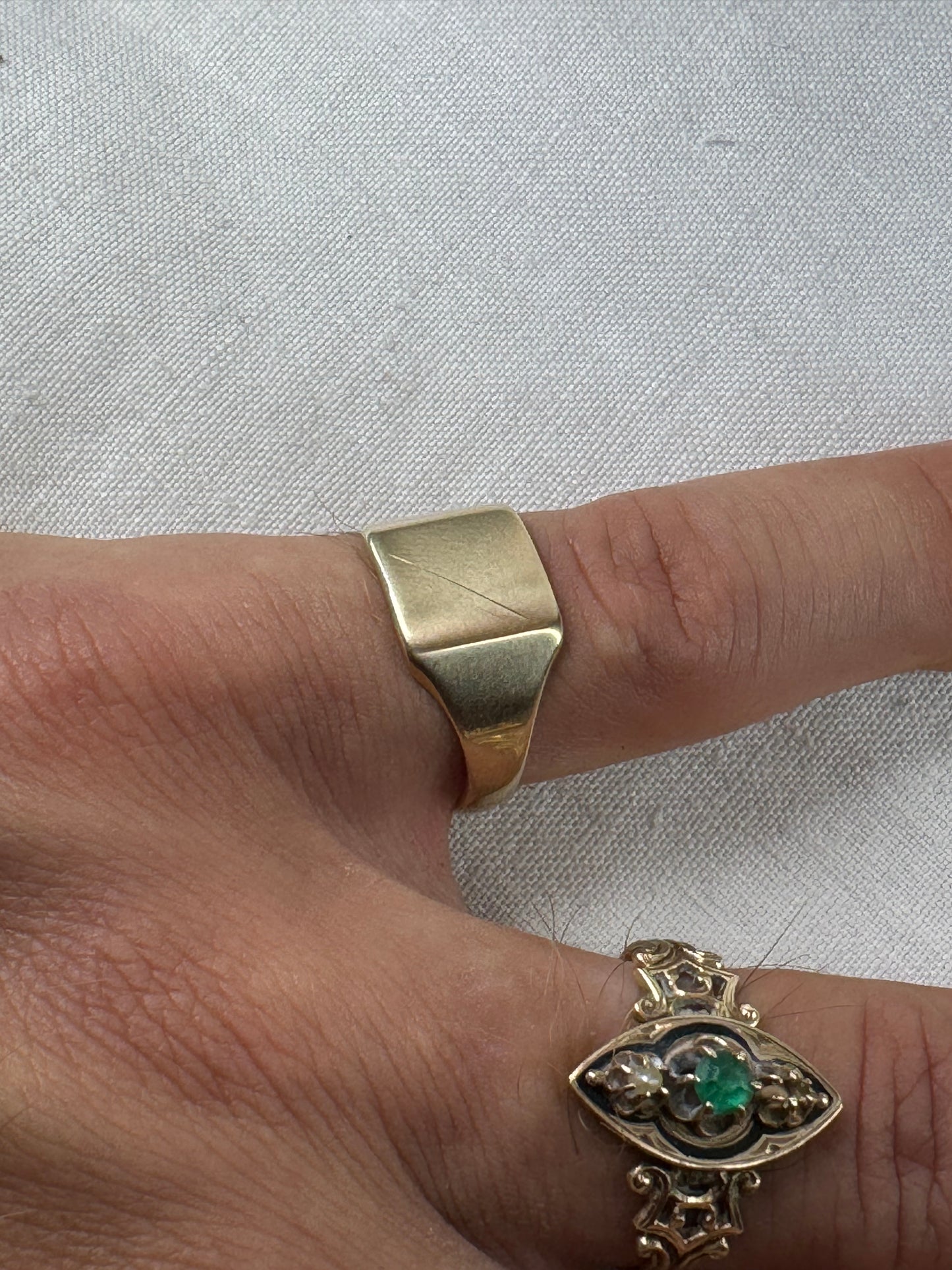 Vintage 9ct Yellow Gold Square Signet Ring