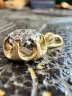 9ct Yellow Gold Cubic Zirconia (7 stone) Flower Pendant