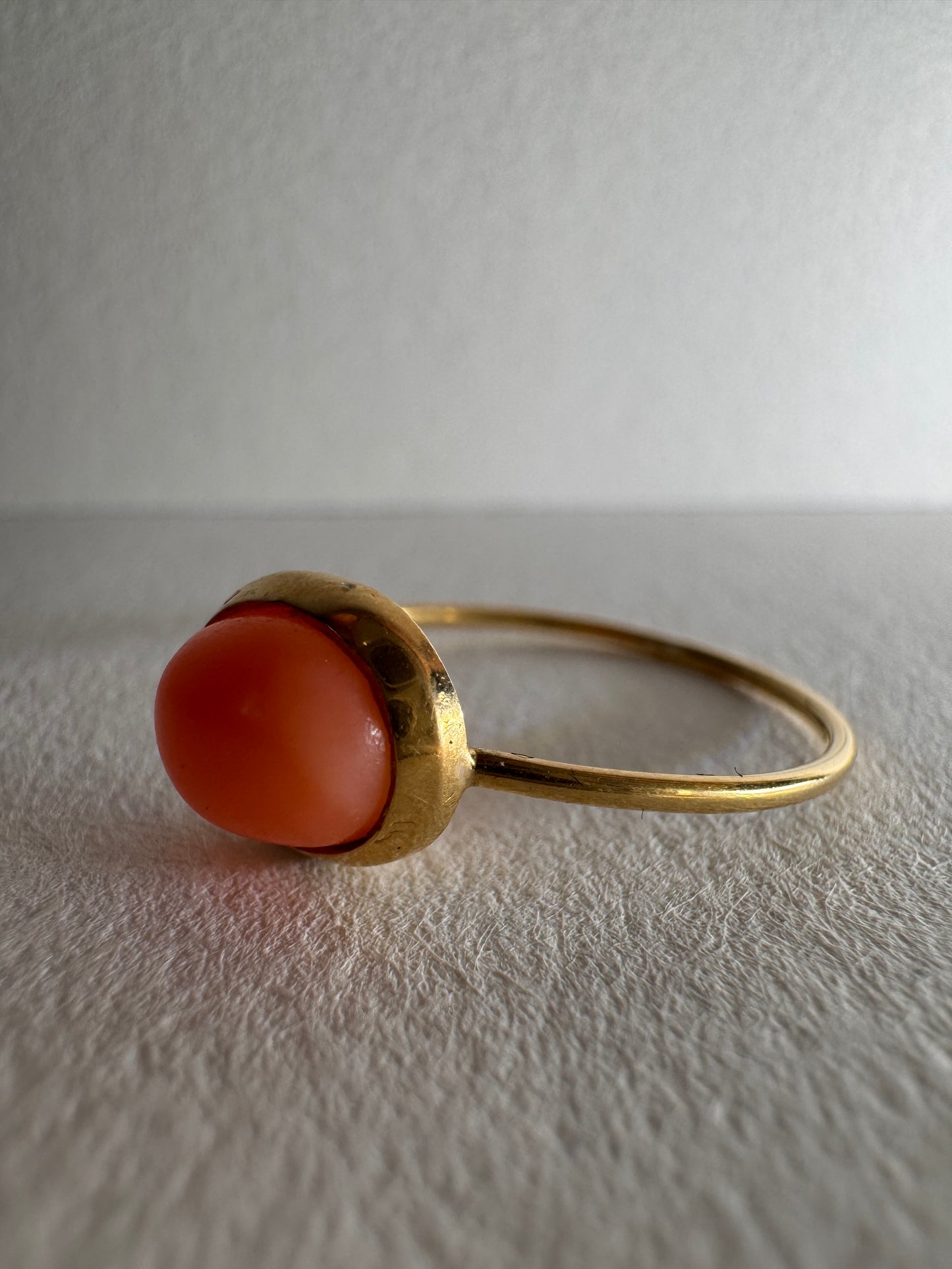 18ct Yellow Gold Coral Ring