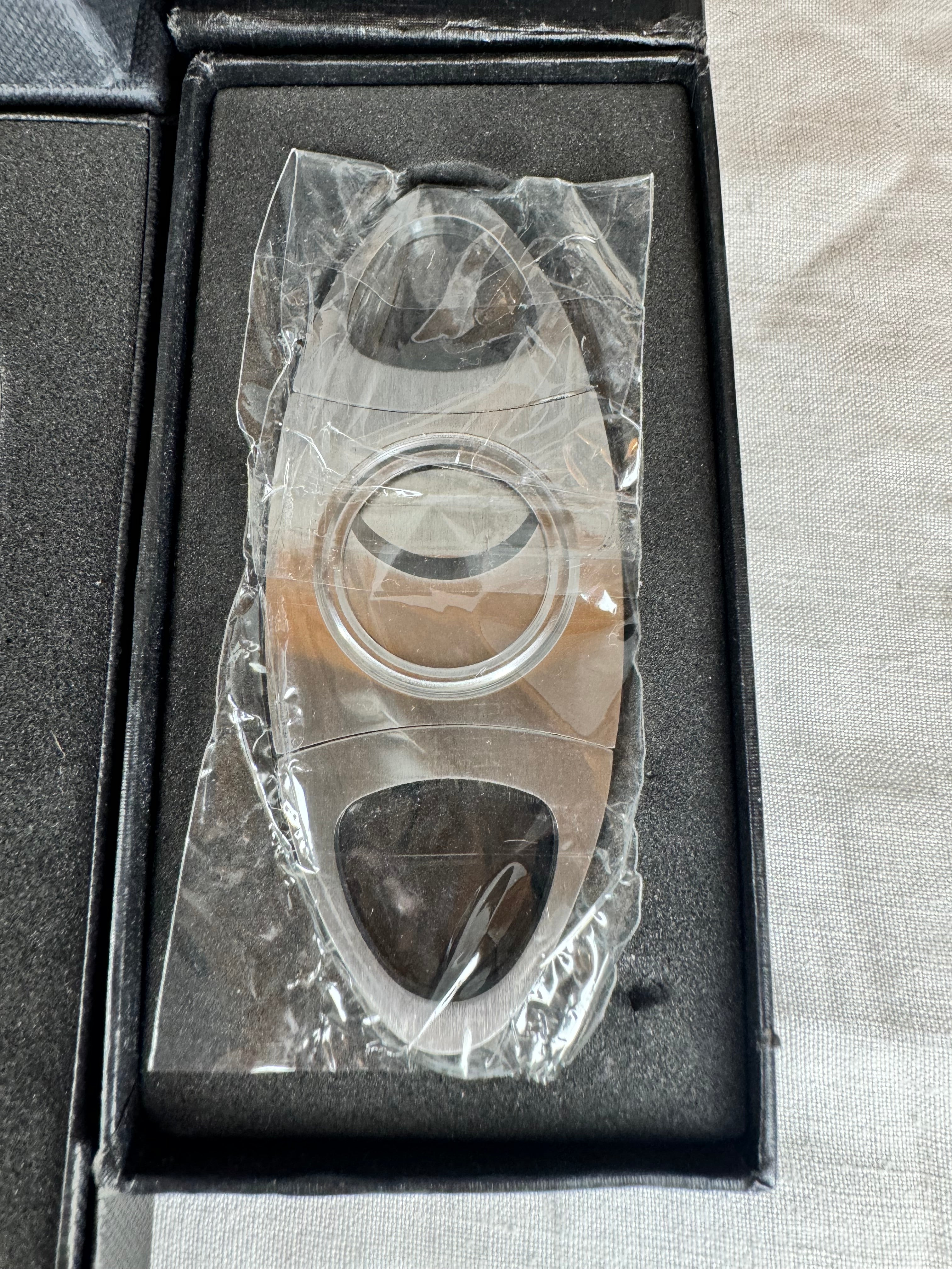 Joblot Cigar piercers and cutters NEW