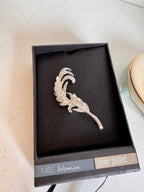 Lot 40: vintage Watch + more (Estimate £5)