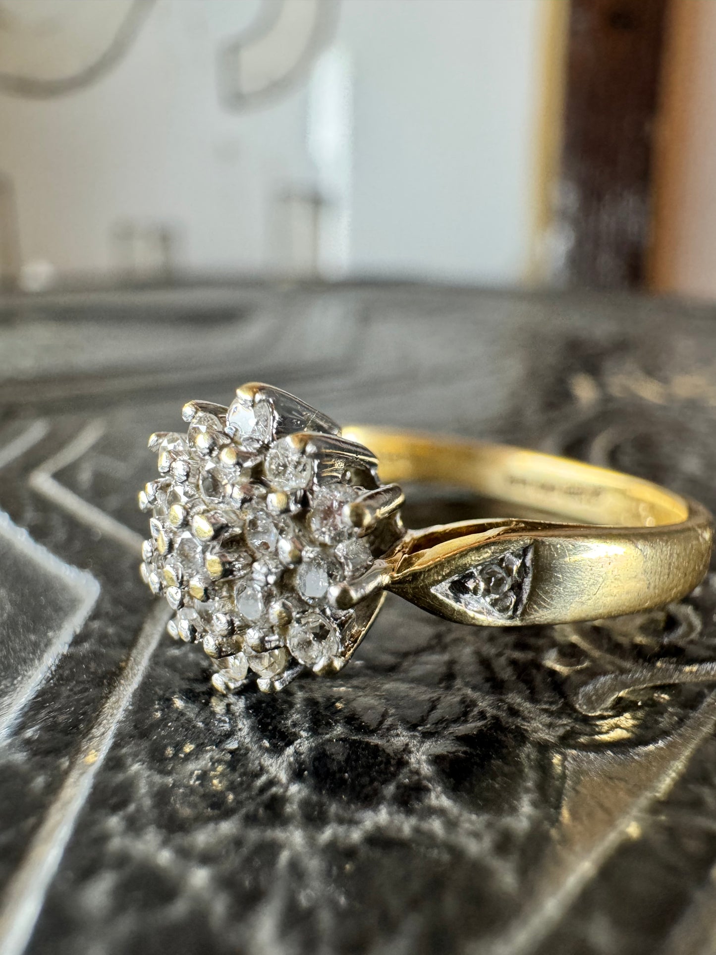 18ct Yellow Gold Diamond Cluster Ring