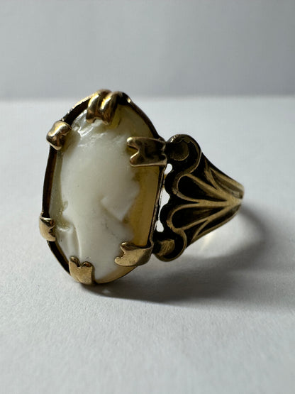 Vintage 9ct Yellow Gold Cameo Ring