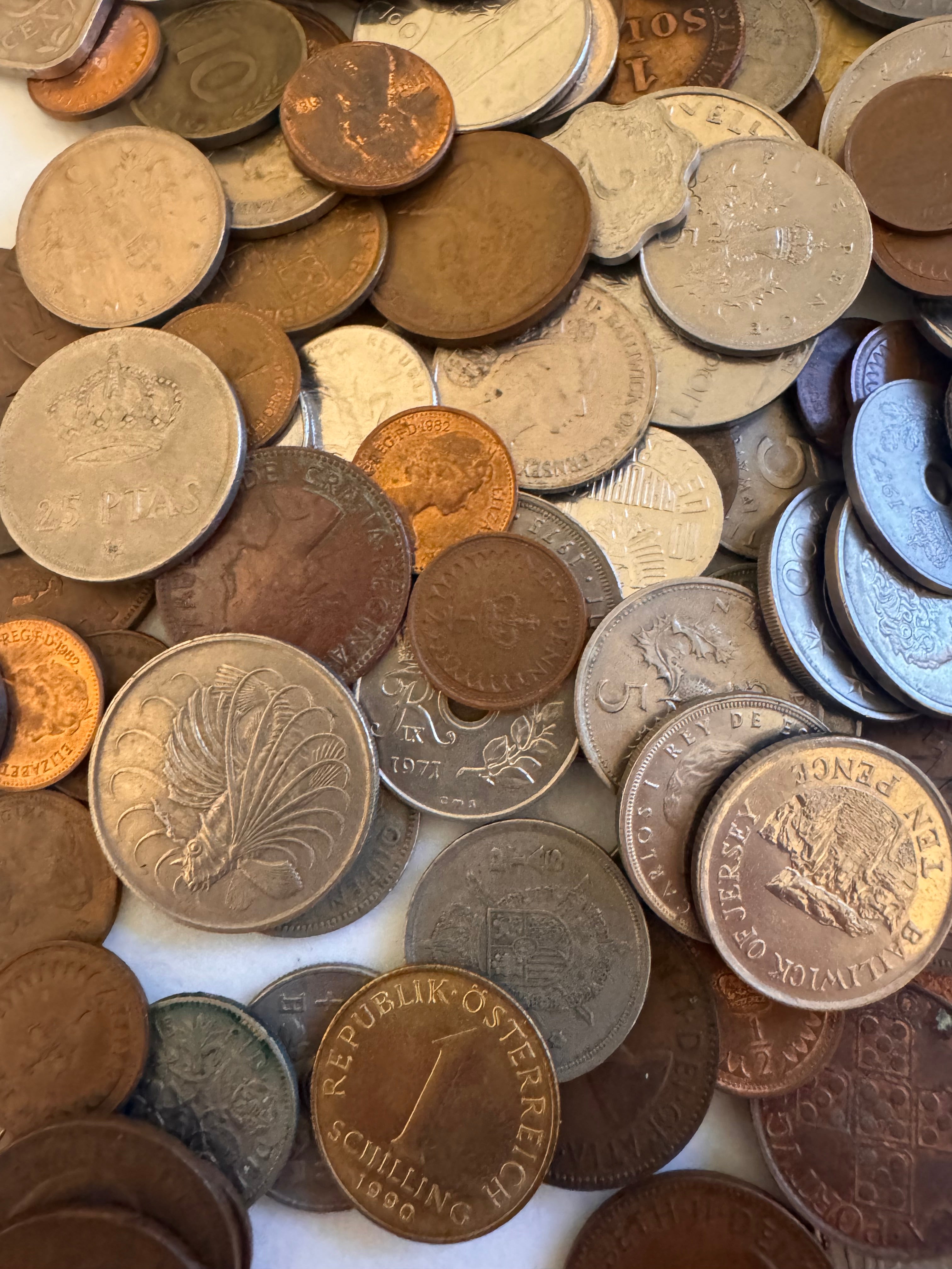 Lot 60: Random coins (Estimate £10-20)