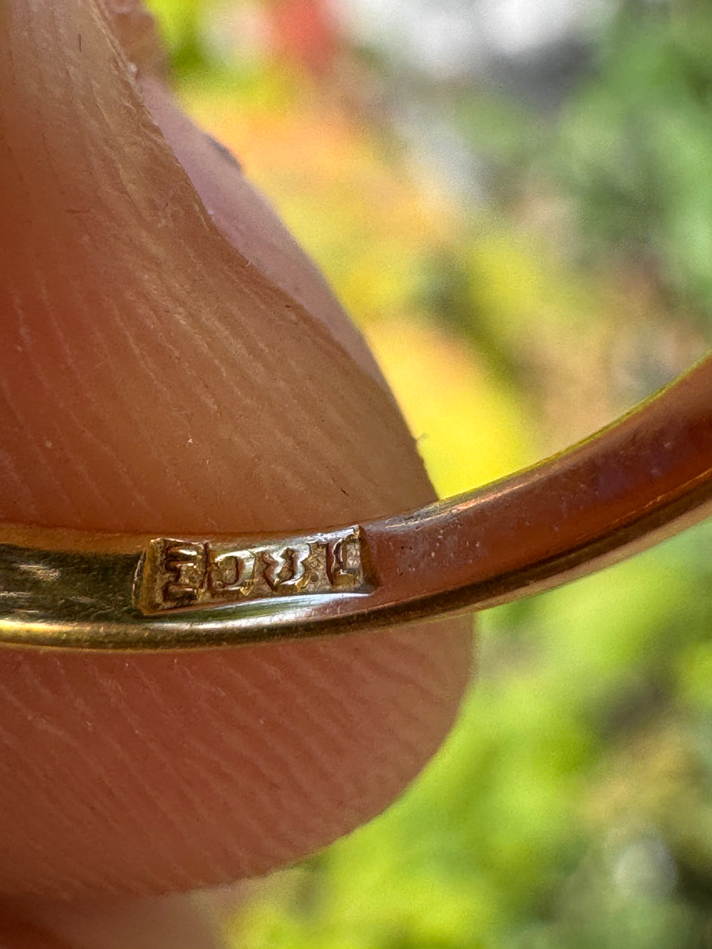 18ct Yellow Gold Sapphire Ring