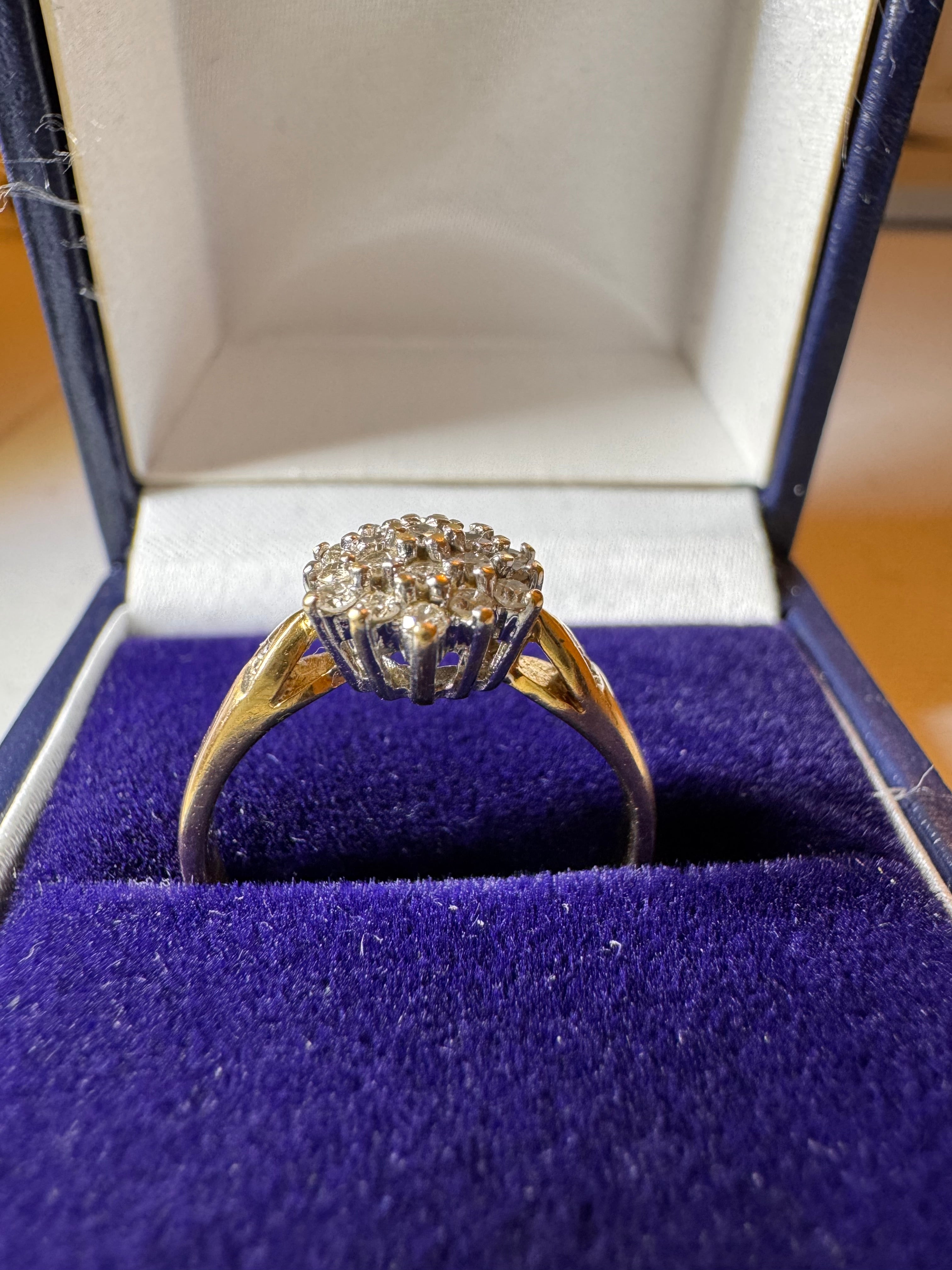 18ct Yellow Gold Diamond Cluster Ring