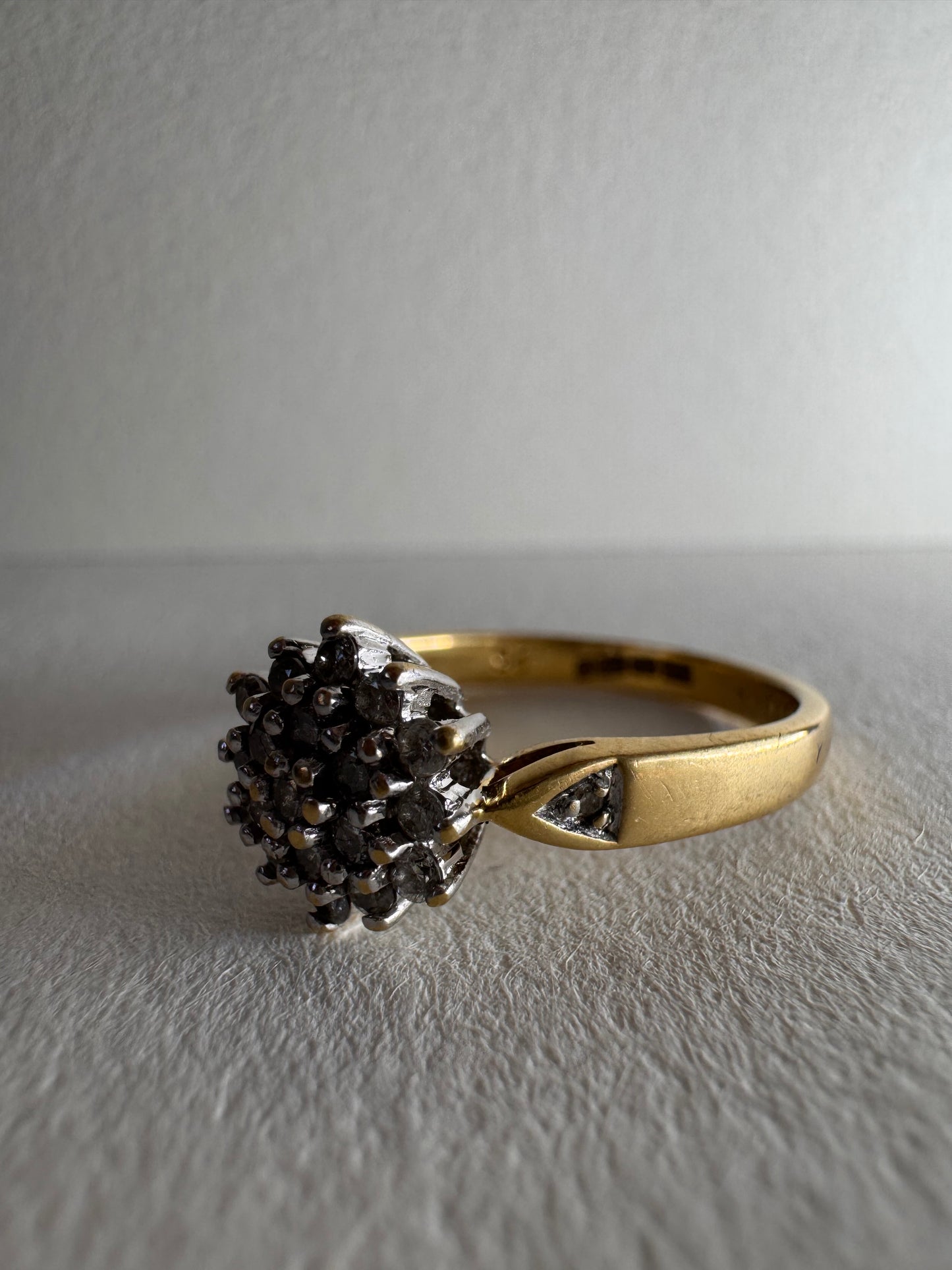 18ct Yellow Gold Diamond Cluster Ring