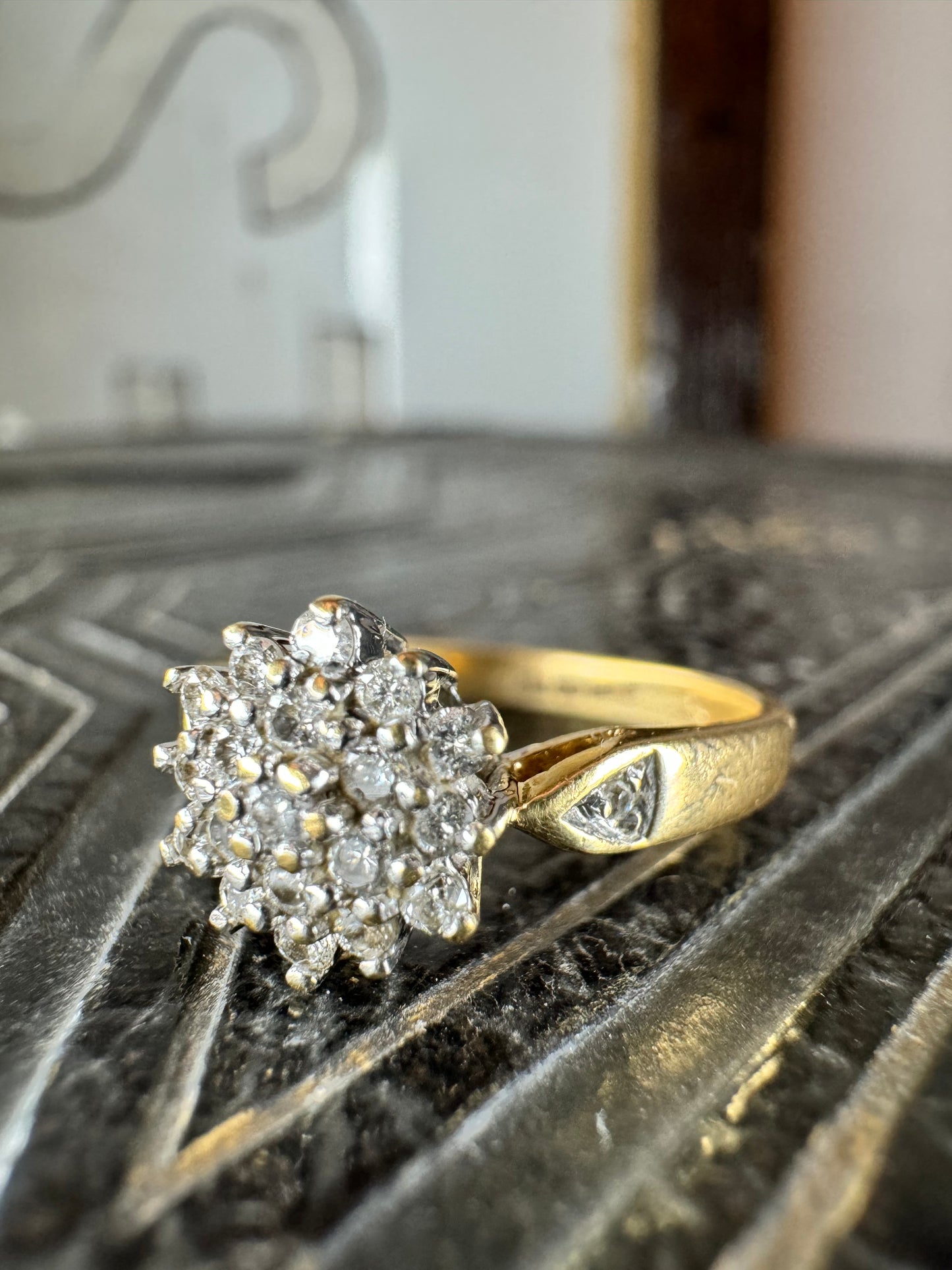 18ct Yellow Gold Diamond Cluster Ring