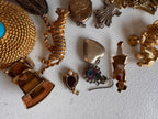 Lot 47: A collection of vintage costume jewellery (estimate £5-20)