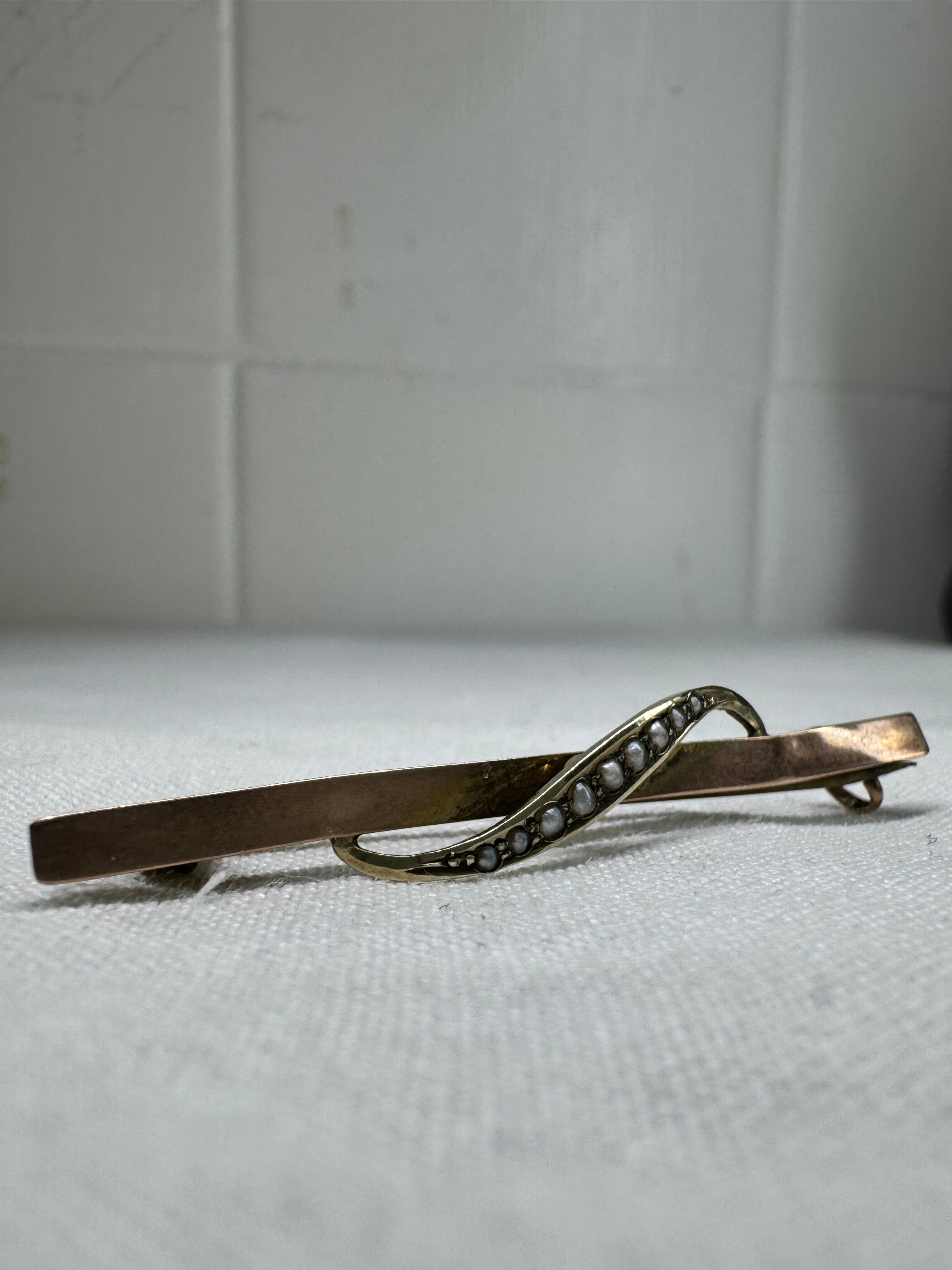 Vintage 9ct Rose Gold Pearl Broach