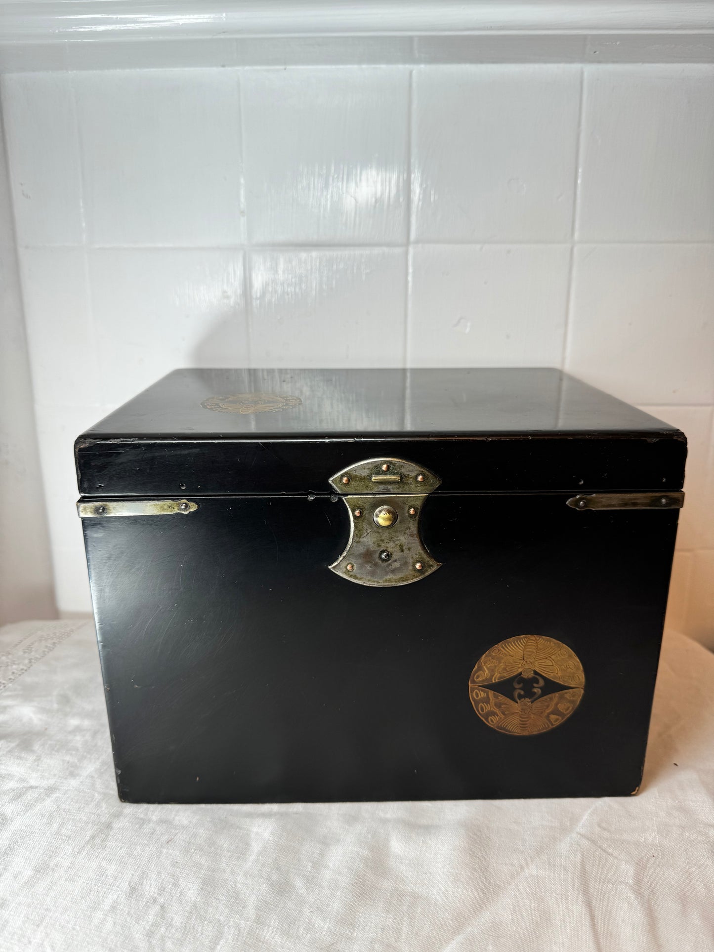 Exquisite Japanese Meiji Period Black Lacquered Keep-safe / Jewellery box Circa 1868-1909 RARE