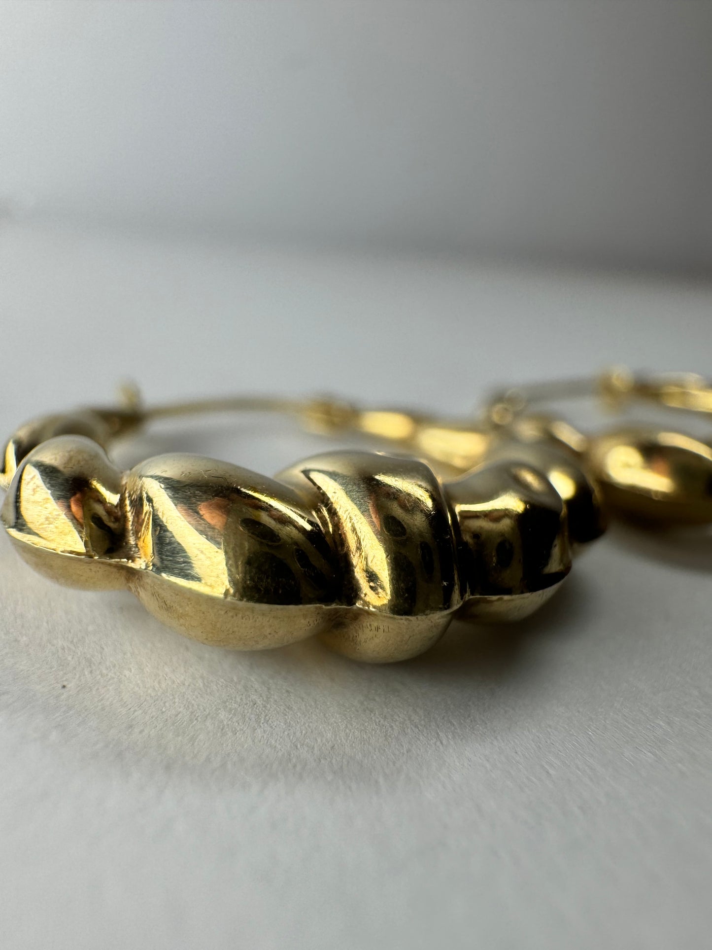 Pretty 9ct Yellow Gold Vintage Earrings