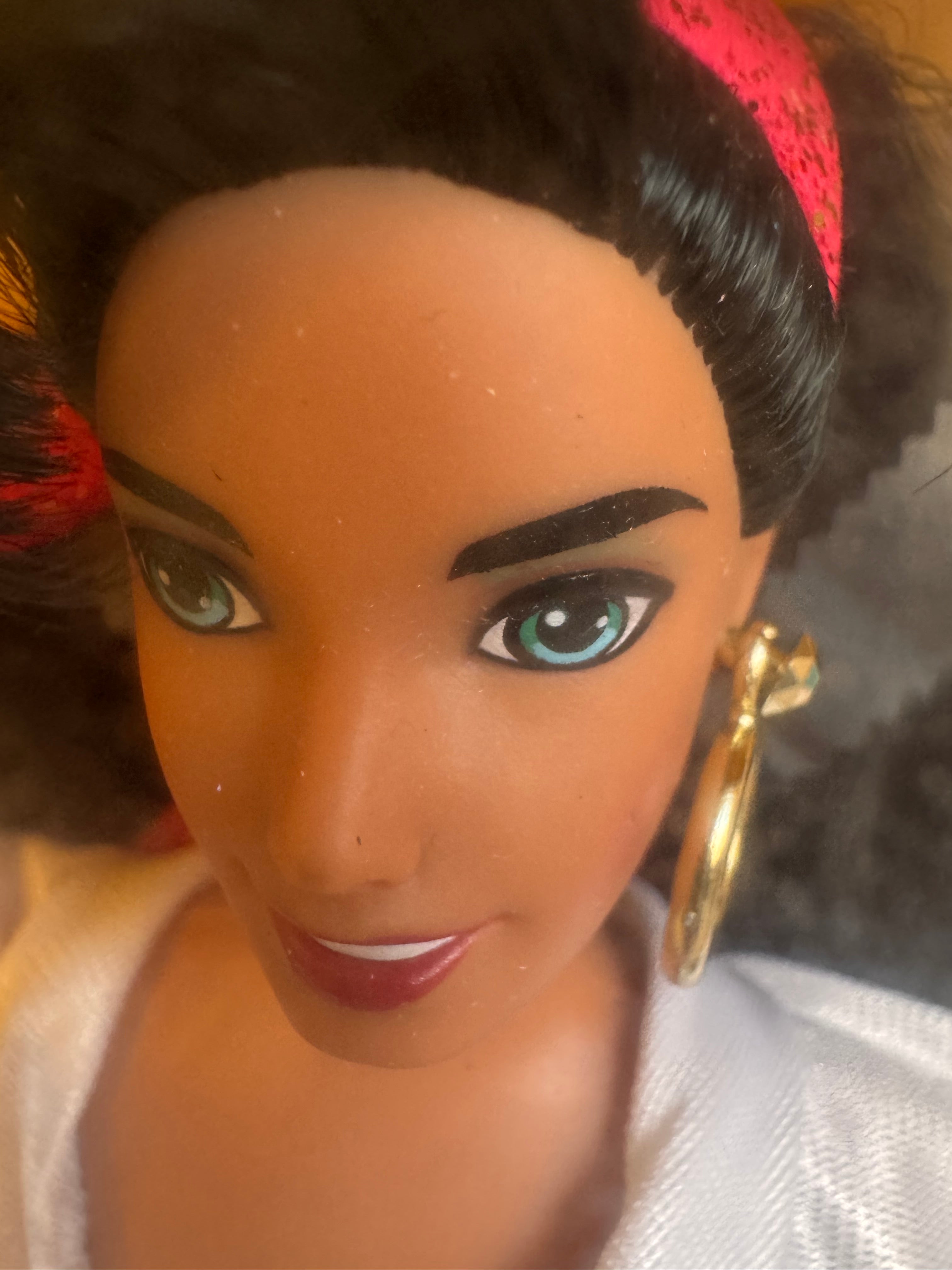 Lot 27: Esmeralda Notre Dame DISNEY (Estimate £20-30)