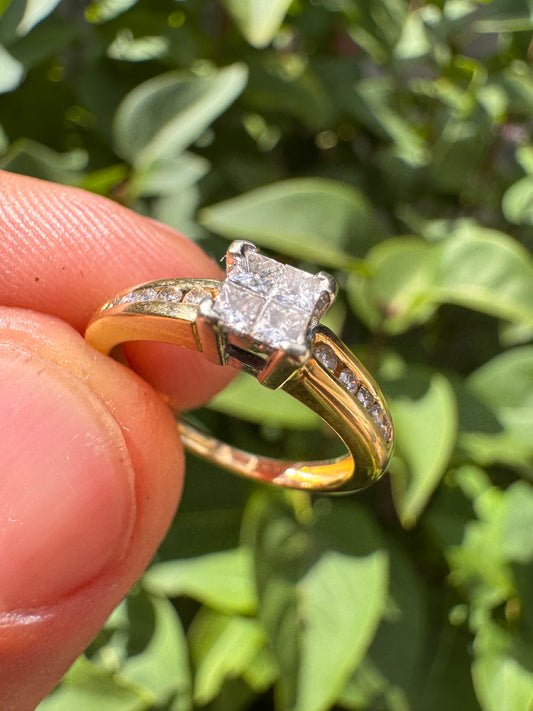 18ct Diamond Yellow Gold and Platinum (setting) Ring